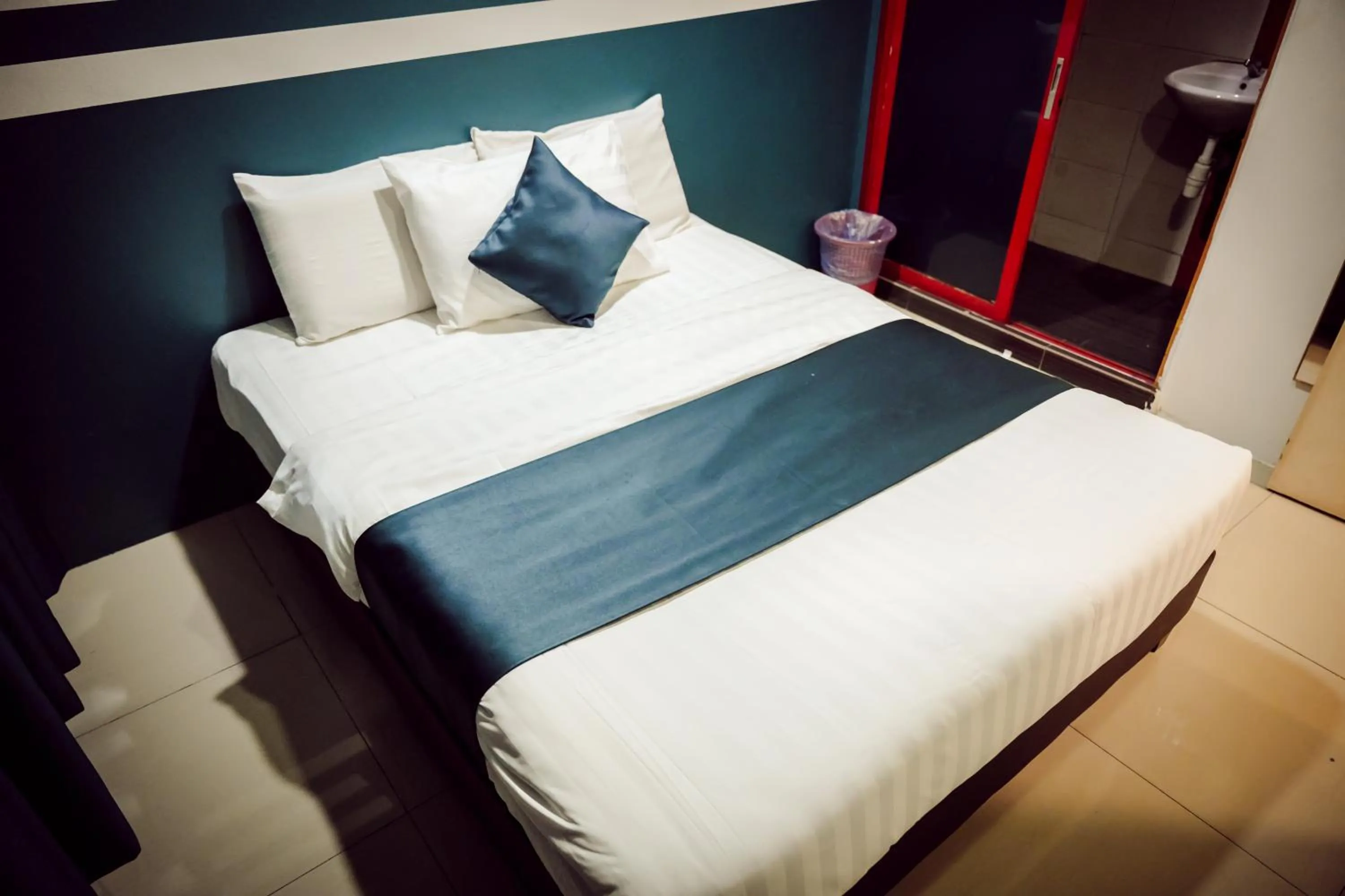 Bed in V Hotel Sri Gombak