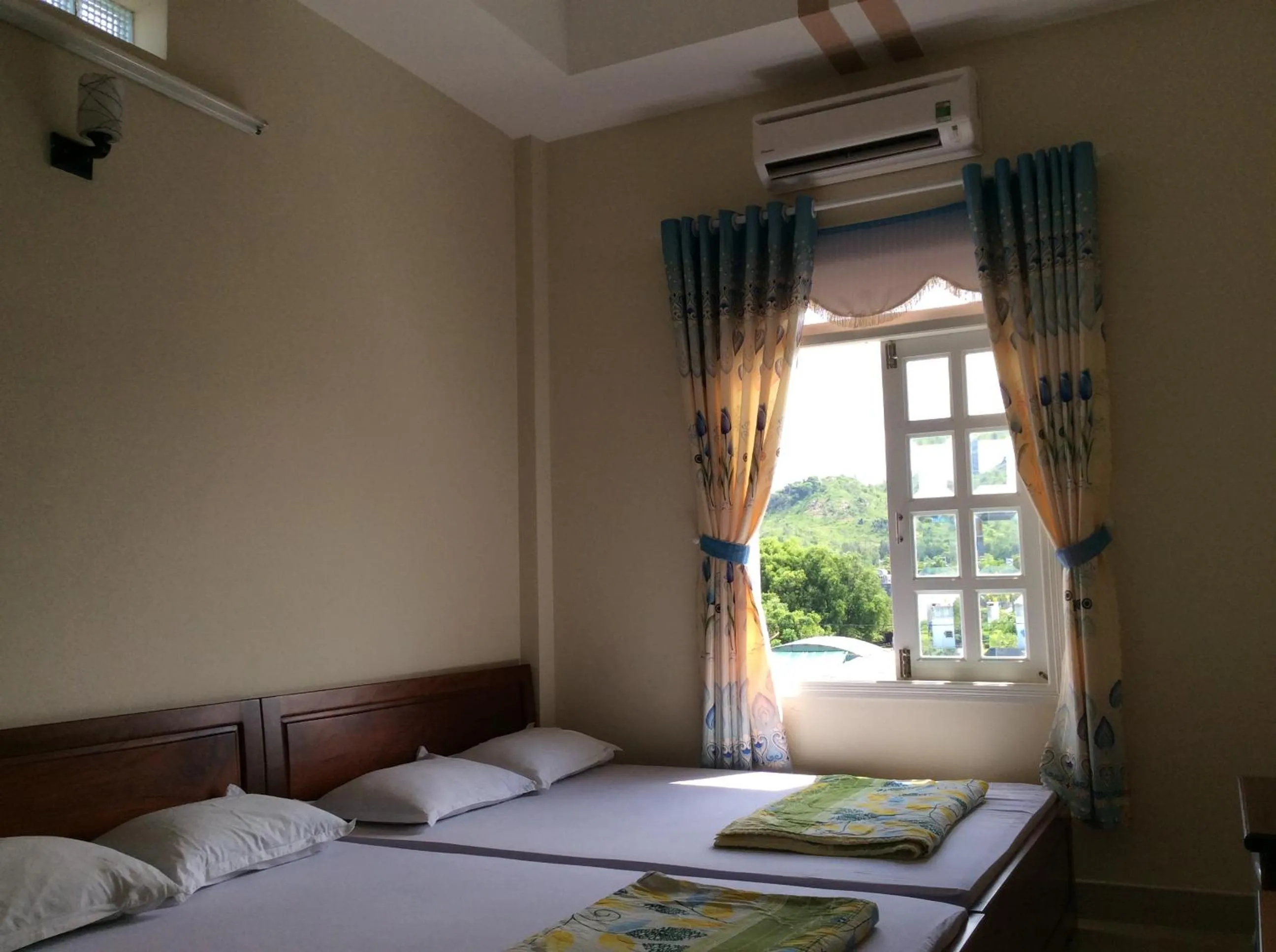 Photo of the whole room, Bed in Quốc Ân Motel