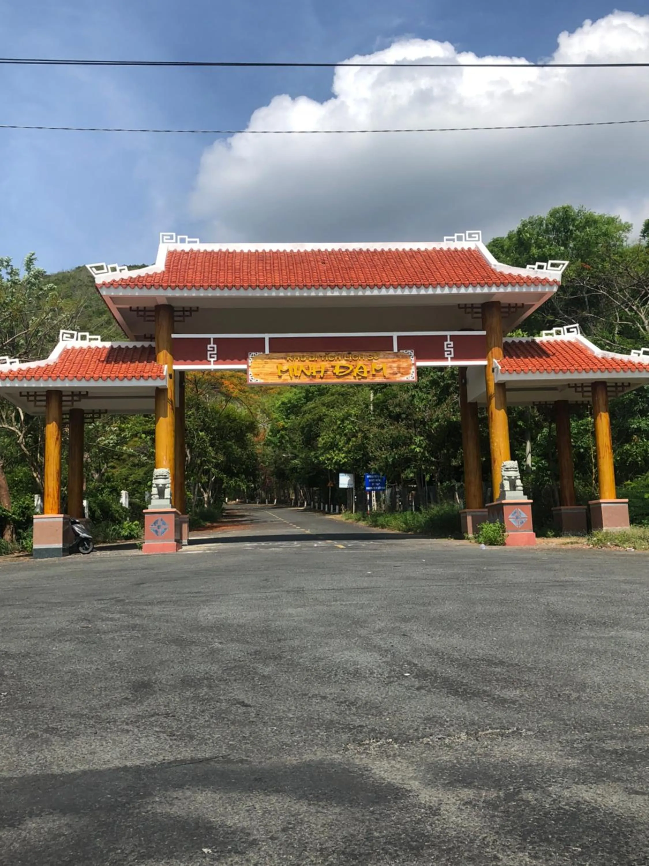 Nearby landmark in Quốc Ân Motel