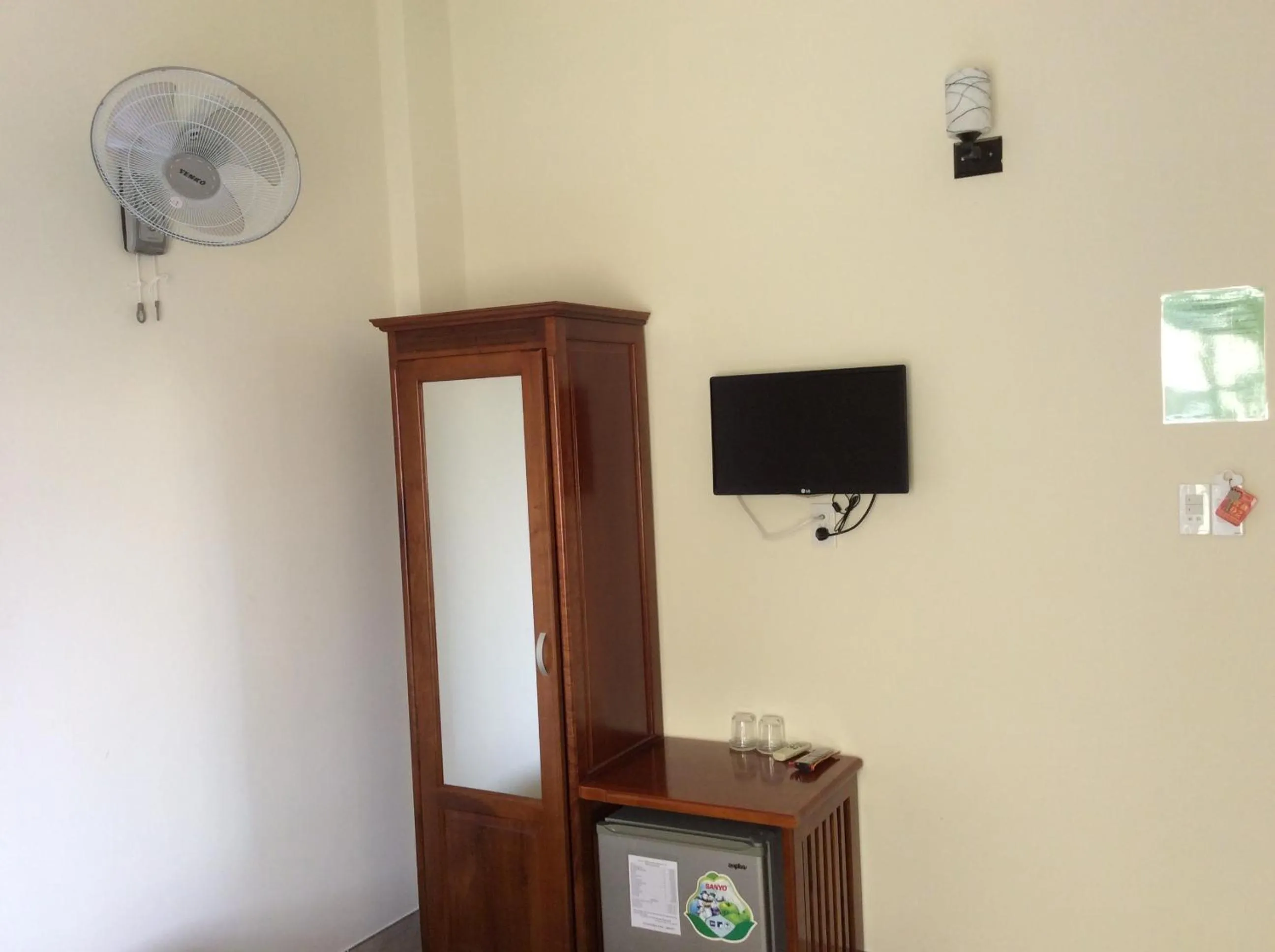 Decorative detail in Quốc Ân Motel