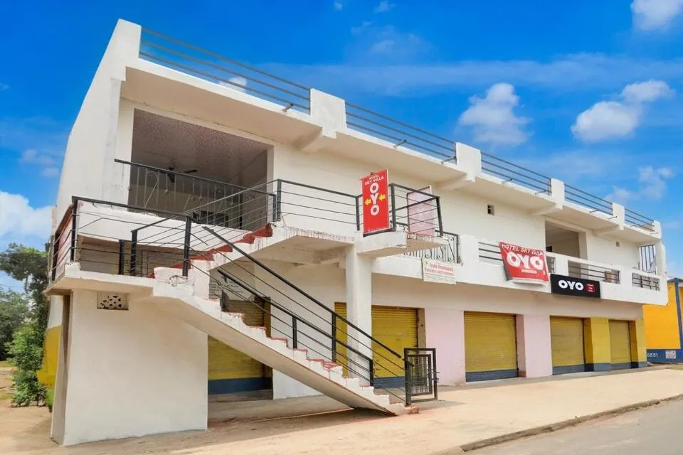 Facade/entrance in Hotel O Sky Villa