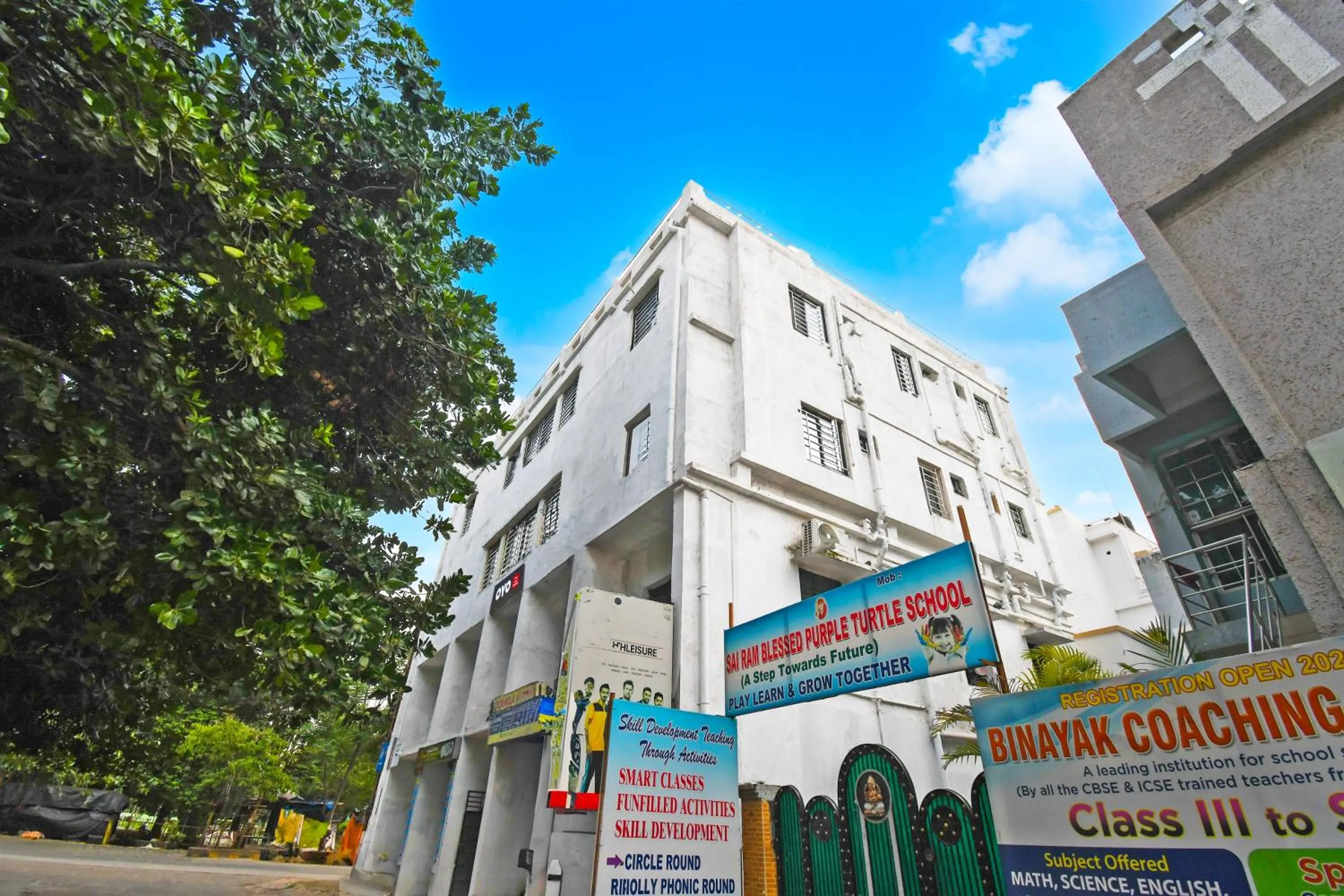 Facade/entrance in Hotel O SWAIN RESIDENCY