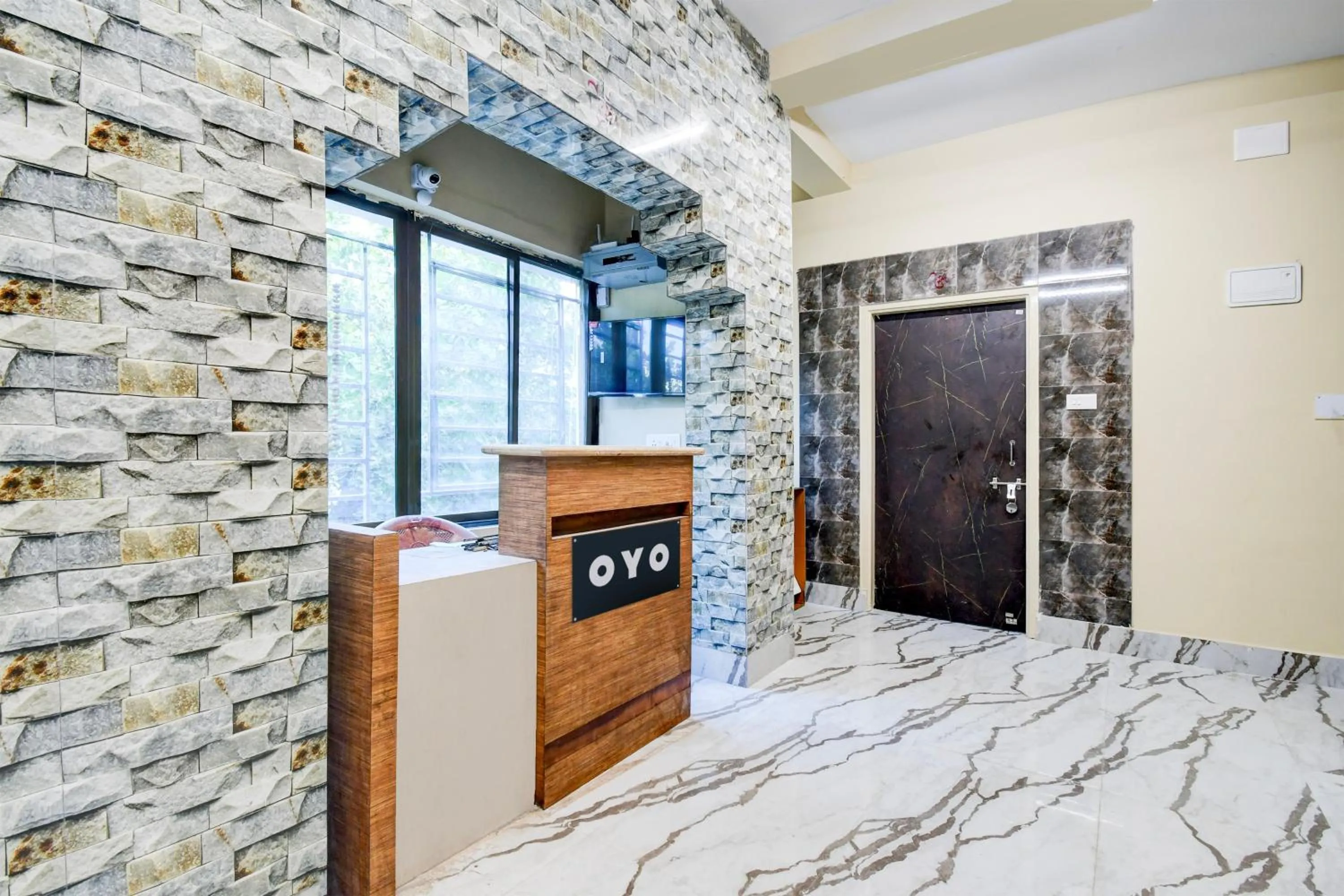 Lobby or reception, Bed in Hotel O SWAIN RESIDENCY