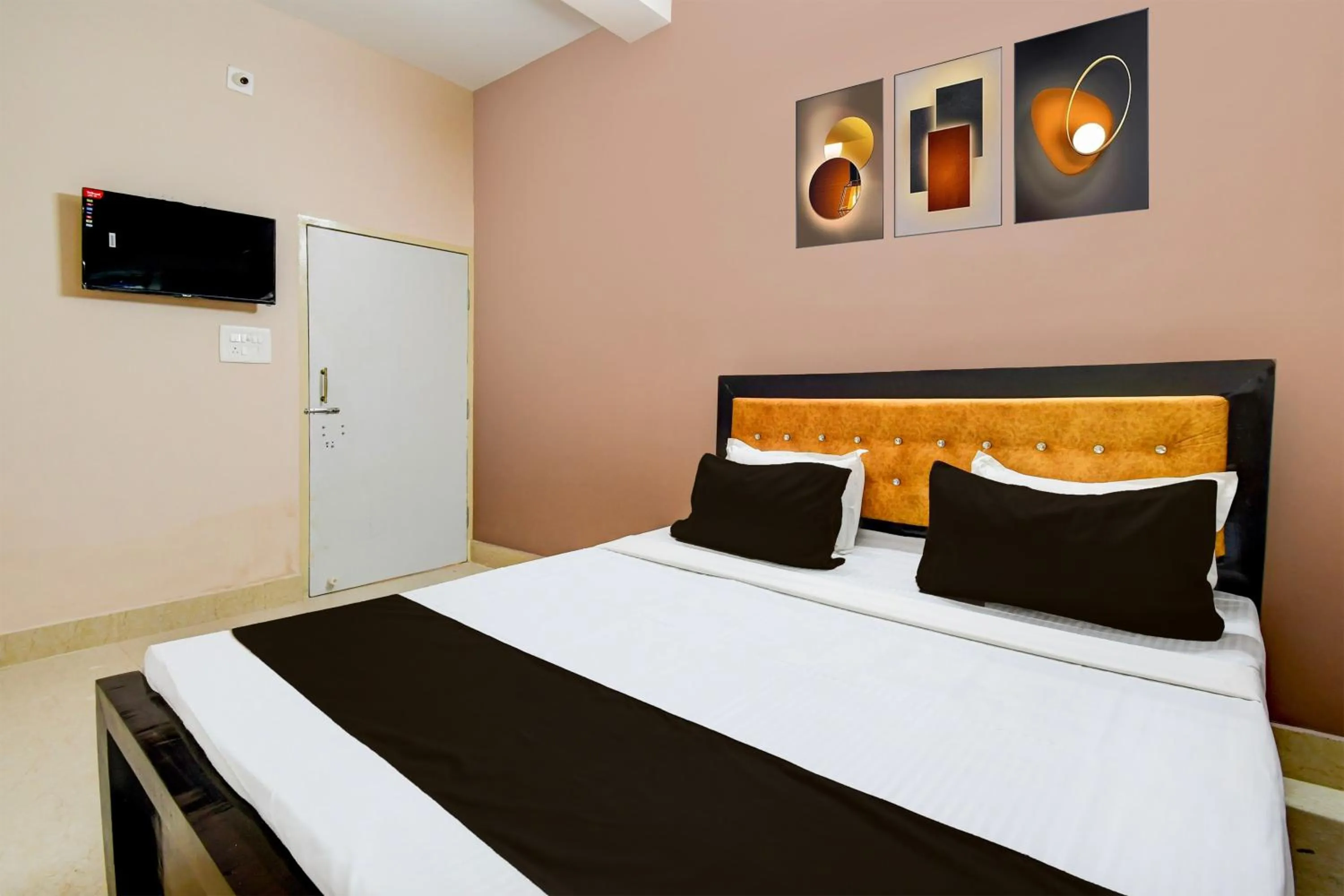 Bedroom, Bed in Hotel O SWAIN RESIDENCY