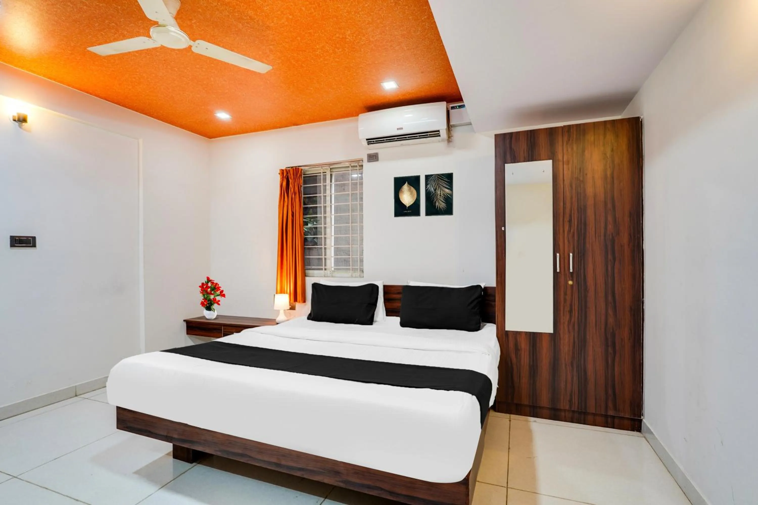 Bedroom, Bed in Super Collection O Bangalore Airport Road