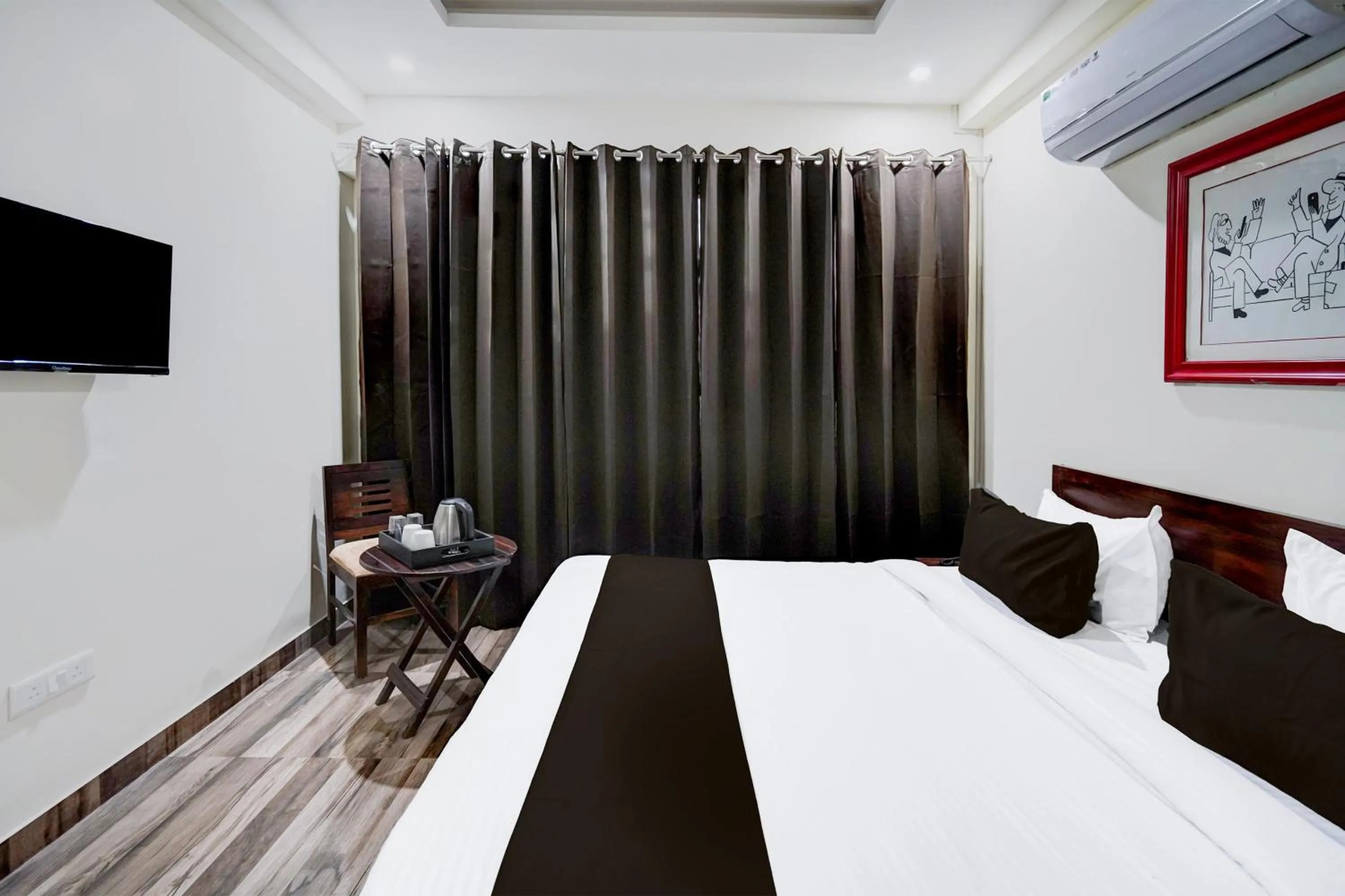 Bedroom, Bed in Townhouse Delight Inn