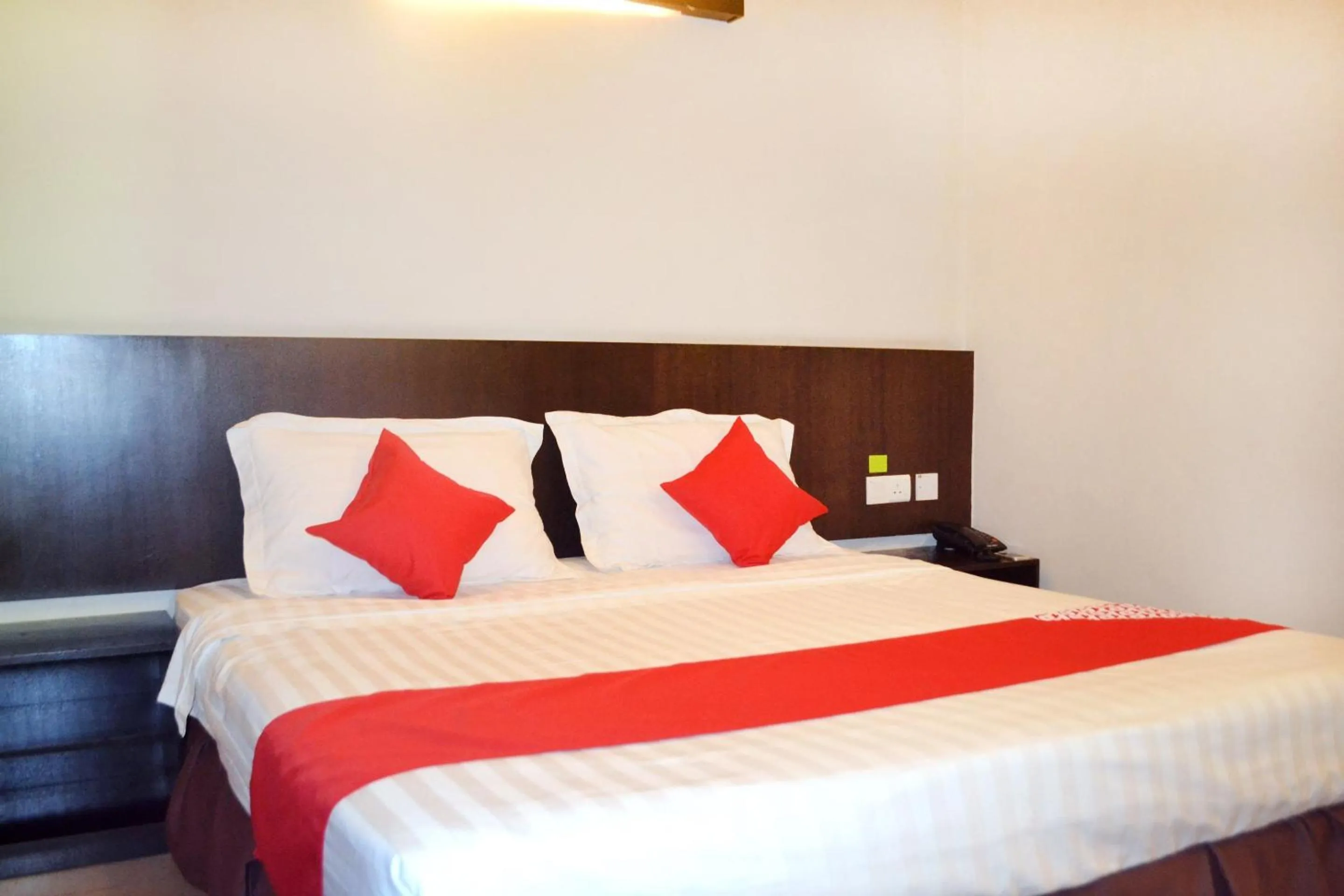 Bedroom, Bed in Hotel O Bei King