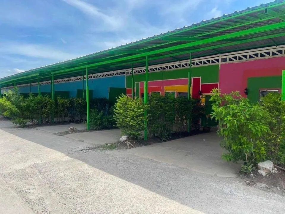 Facade/entrance in OYO 75487 Prang Thip 306 Resort