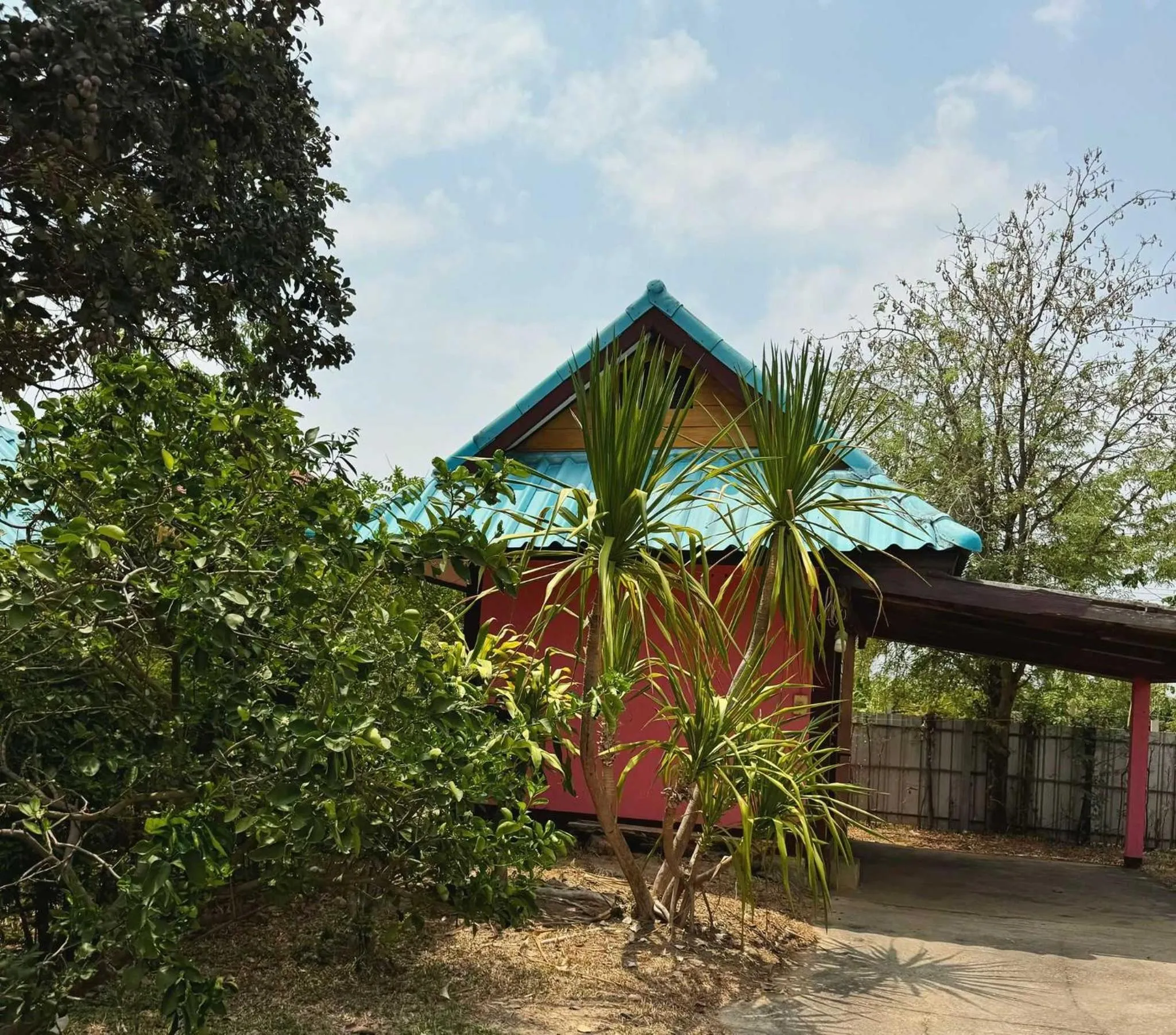 Facade/entrance in OYO 75489 Leelawadee NonPho Resort (Amnatcharoen)