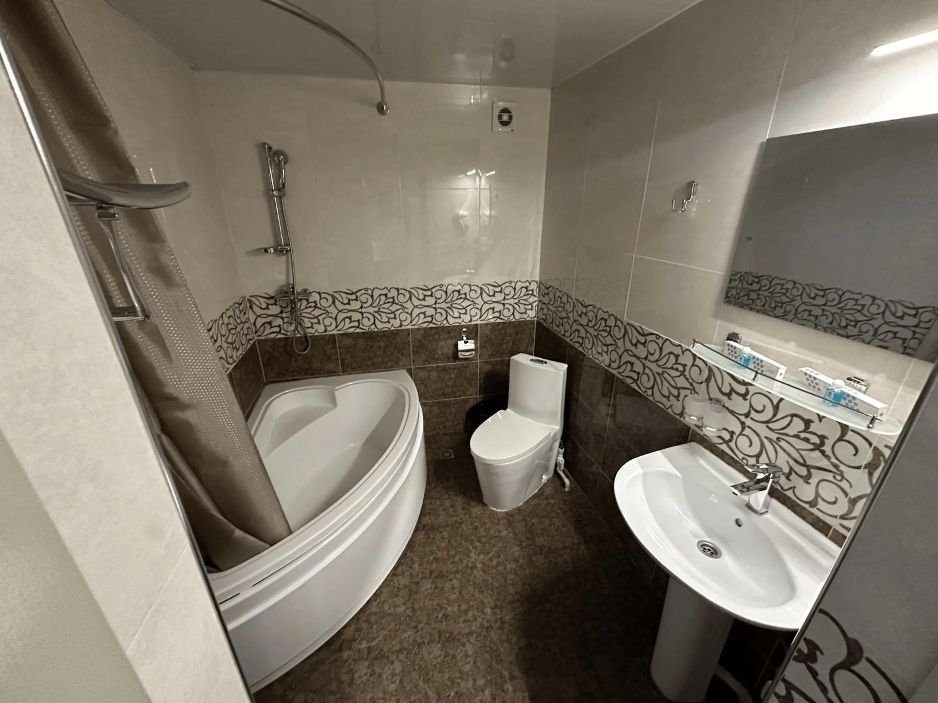 Shower in Artist Regency Hotel