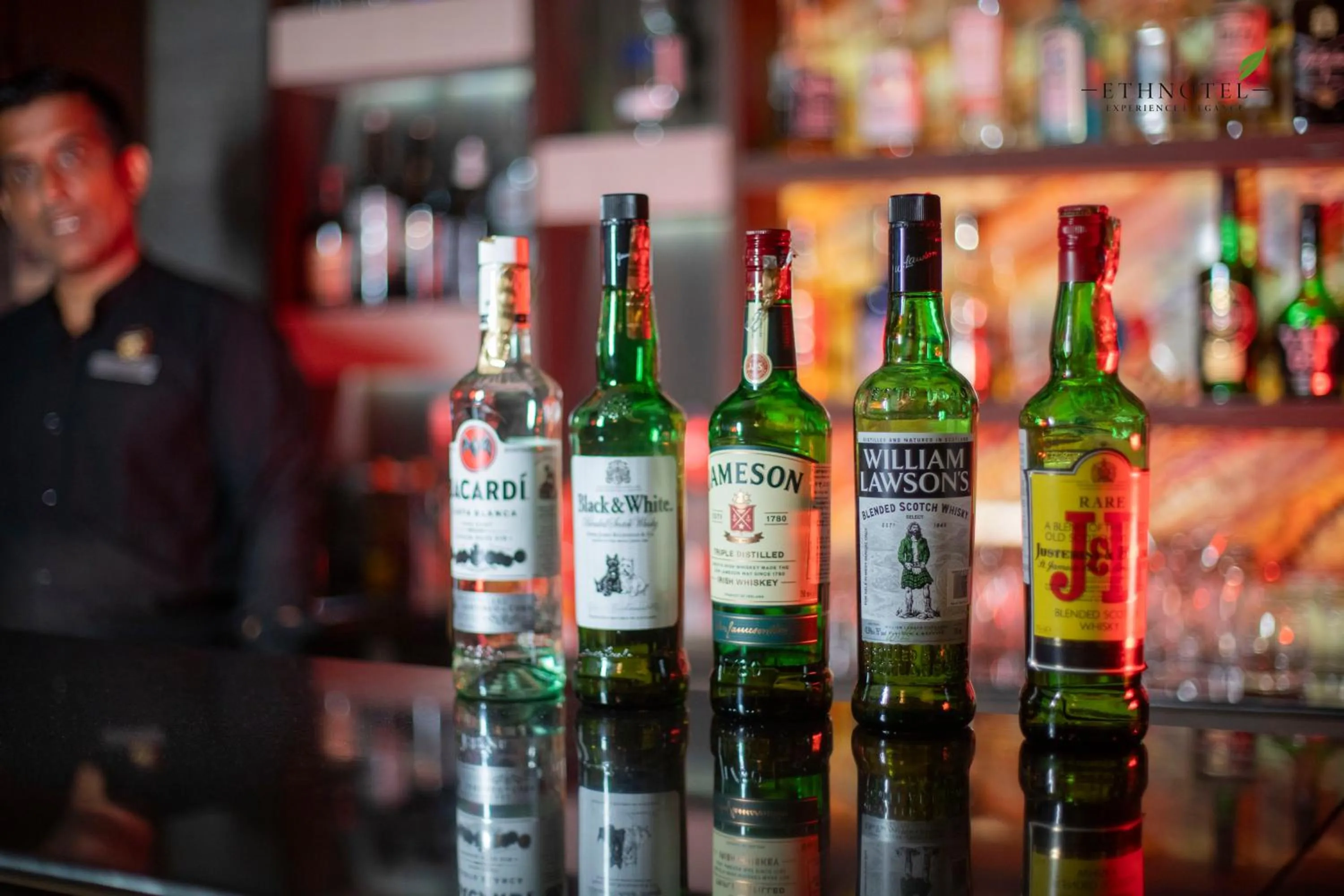 Lounge or bar in Ethnotel, Kolkata Airport