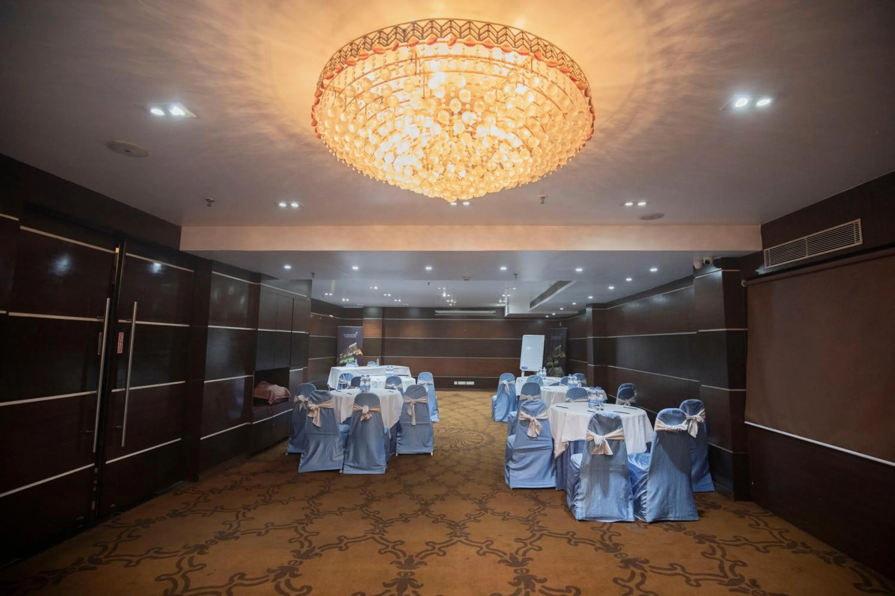 Banquet/Function facilities in Ethnotel, Kolkata Airport