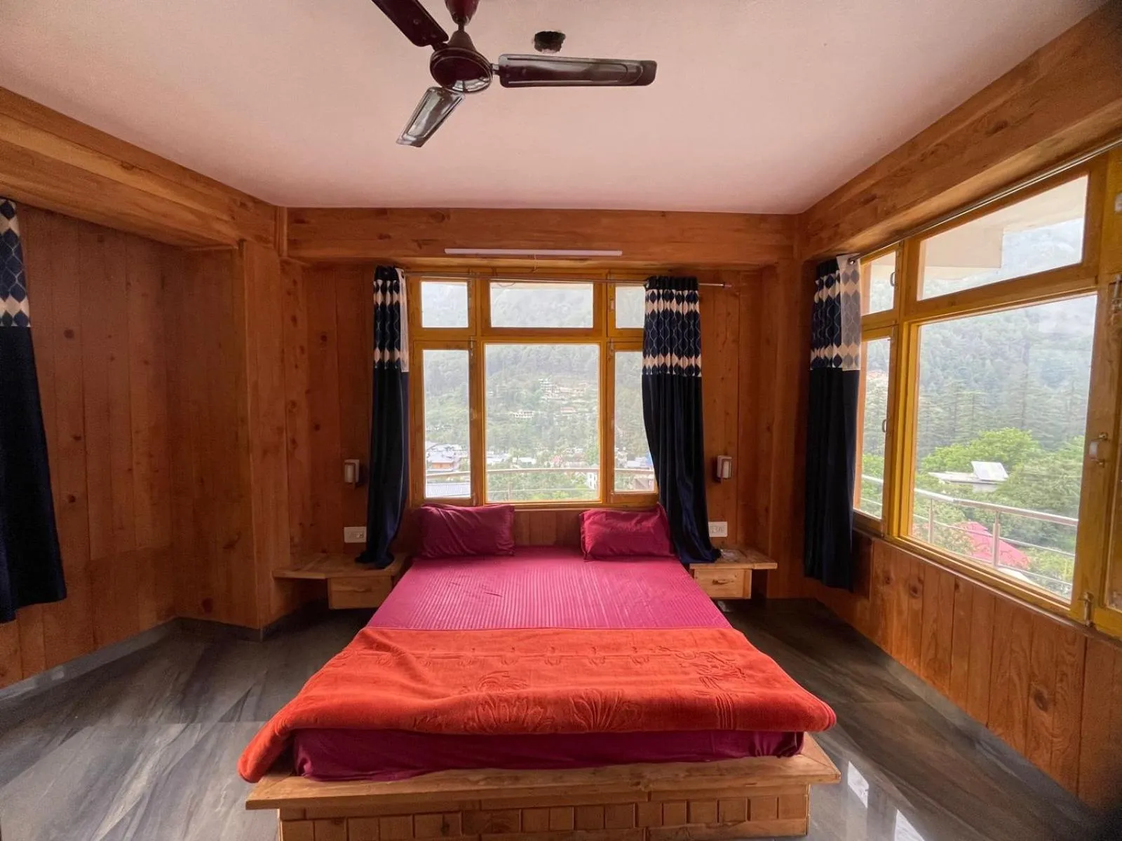 Bed in Jungle by sturmfrei Kasol