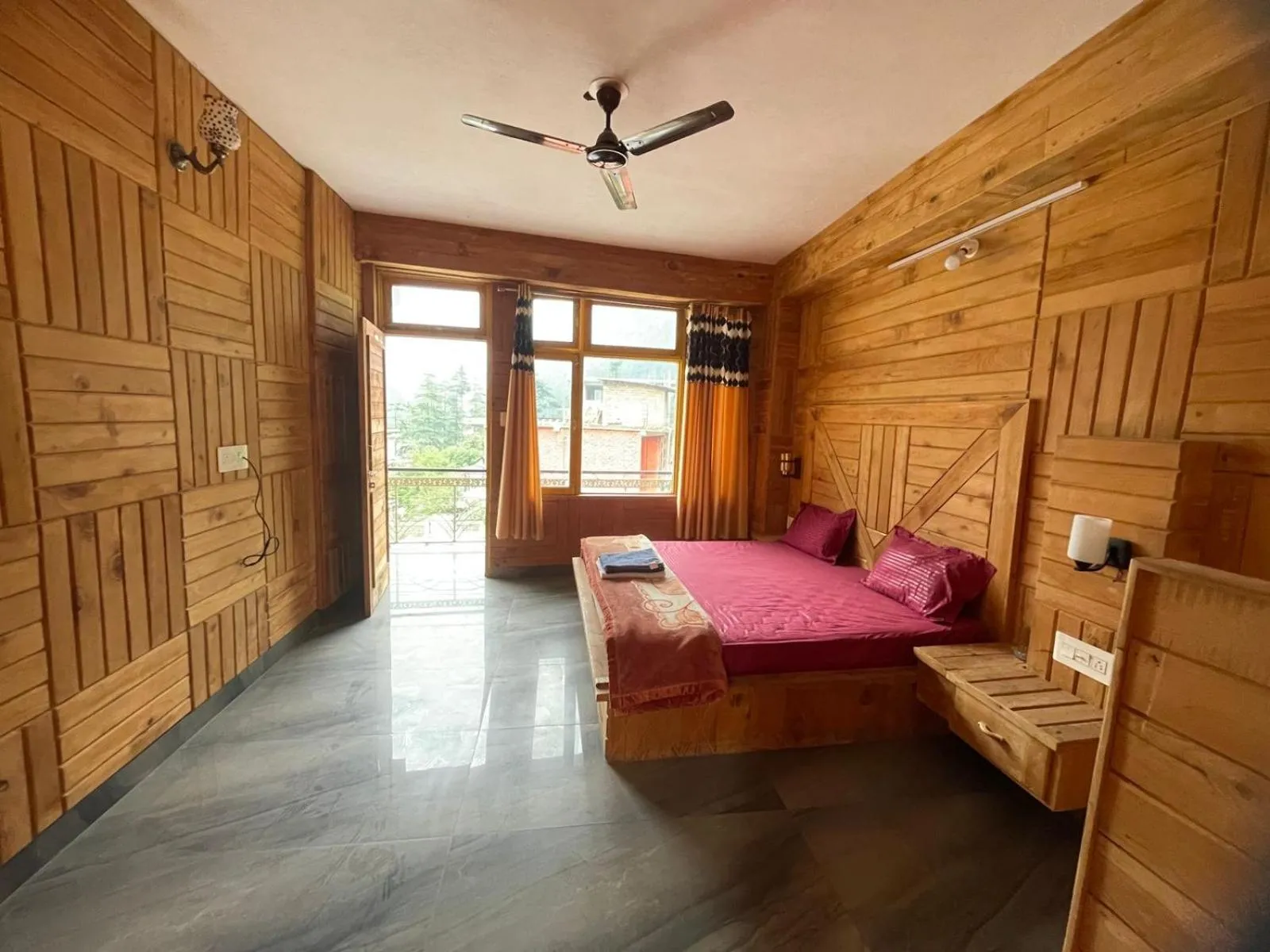 Bed in Jungle by sturmfrei Kasol