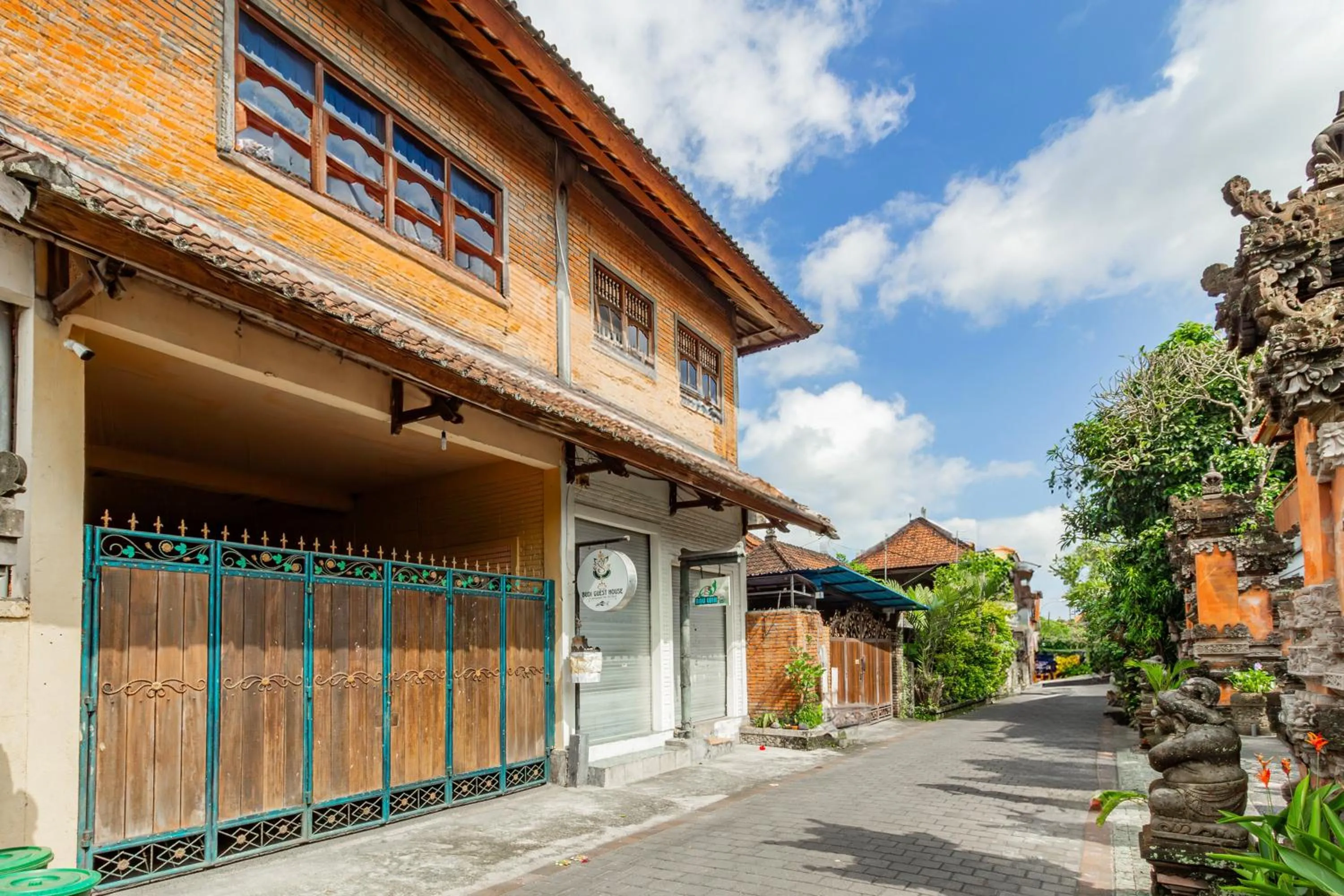 Facade/entrance in Belvilla Ratna Resort Ubud PalaceNearUbud Palace