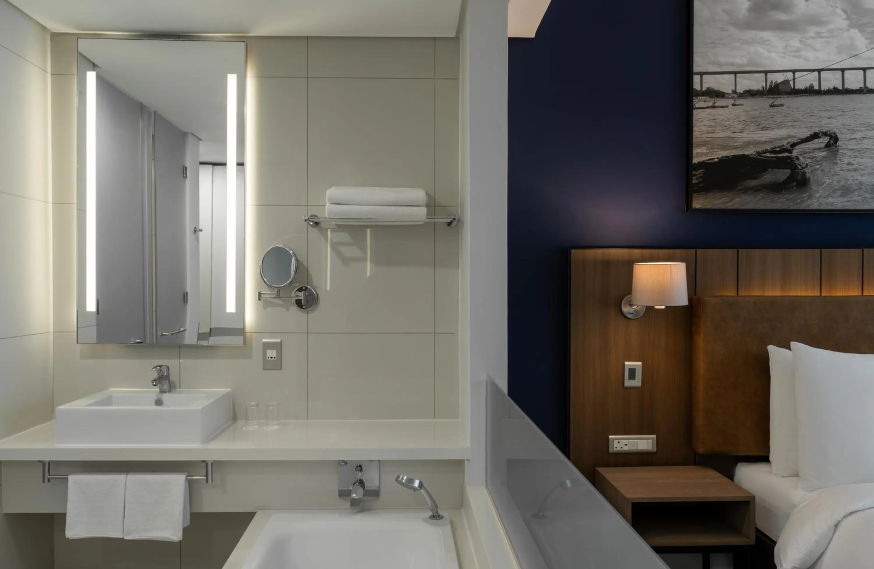 Bed in Radisson Blu Hotel & Residence Maputo