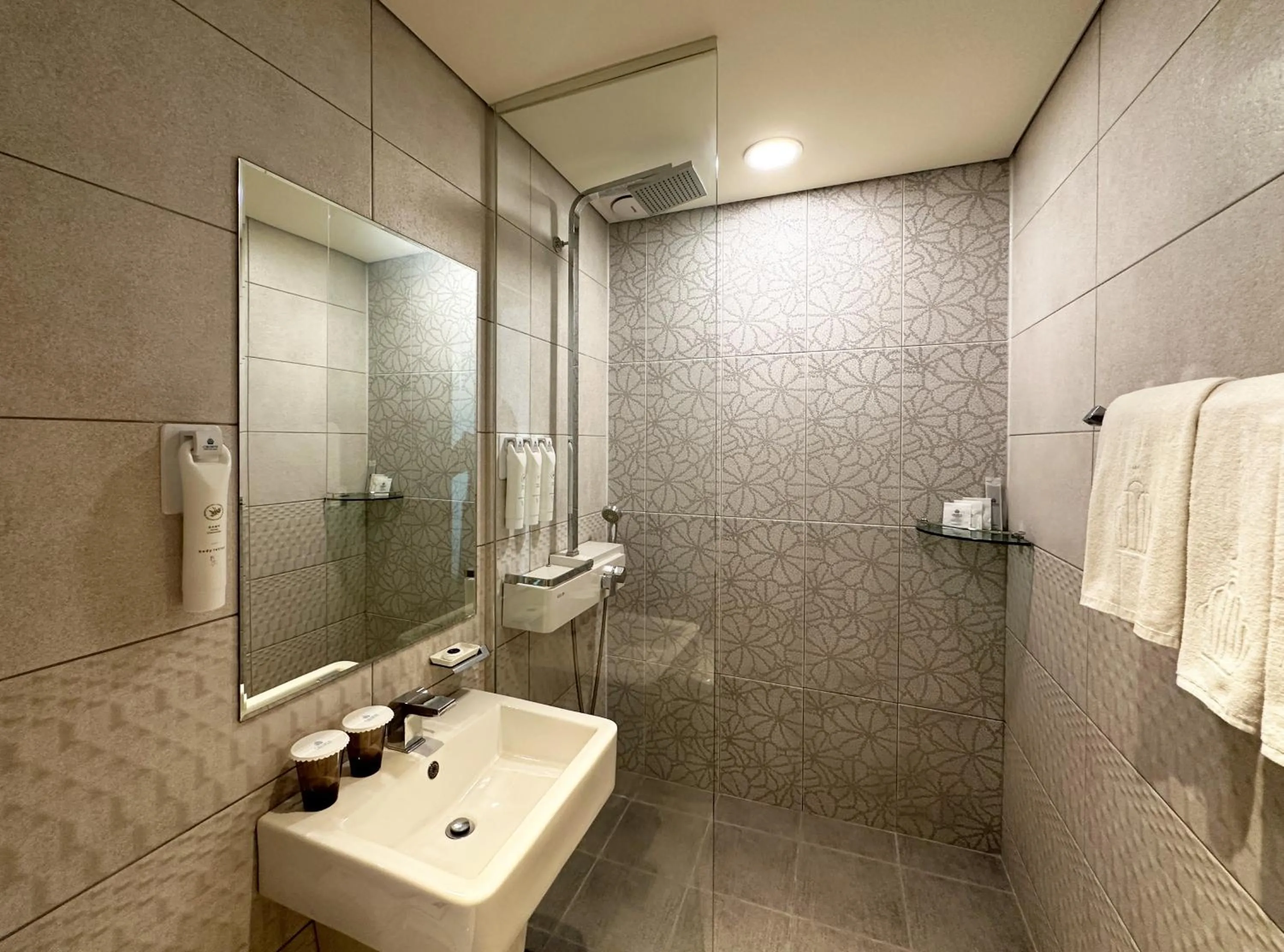 Crown Harbor Hotel Busan