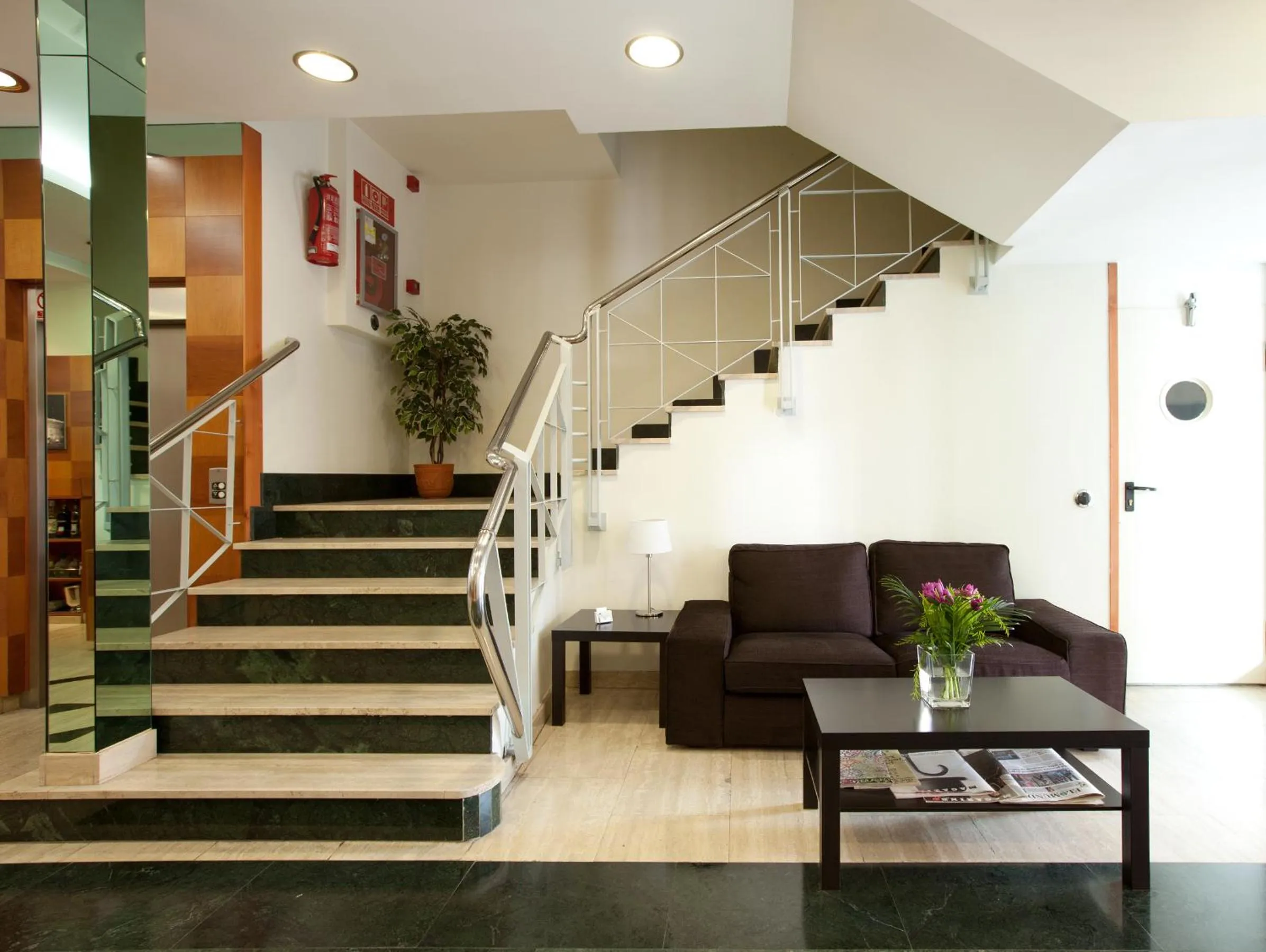 Lobby or reception in Hotel Madrid Torrejon Plaza