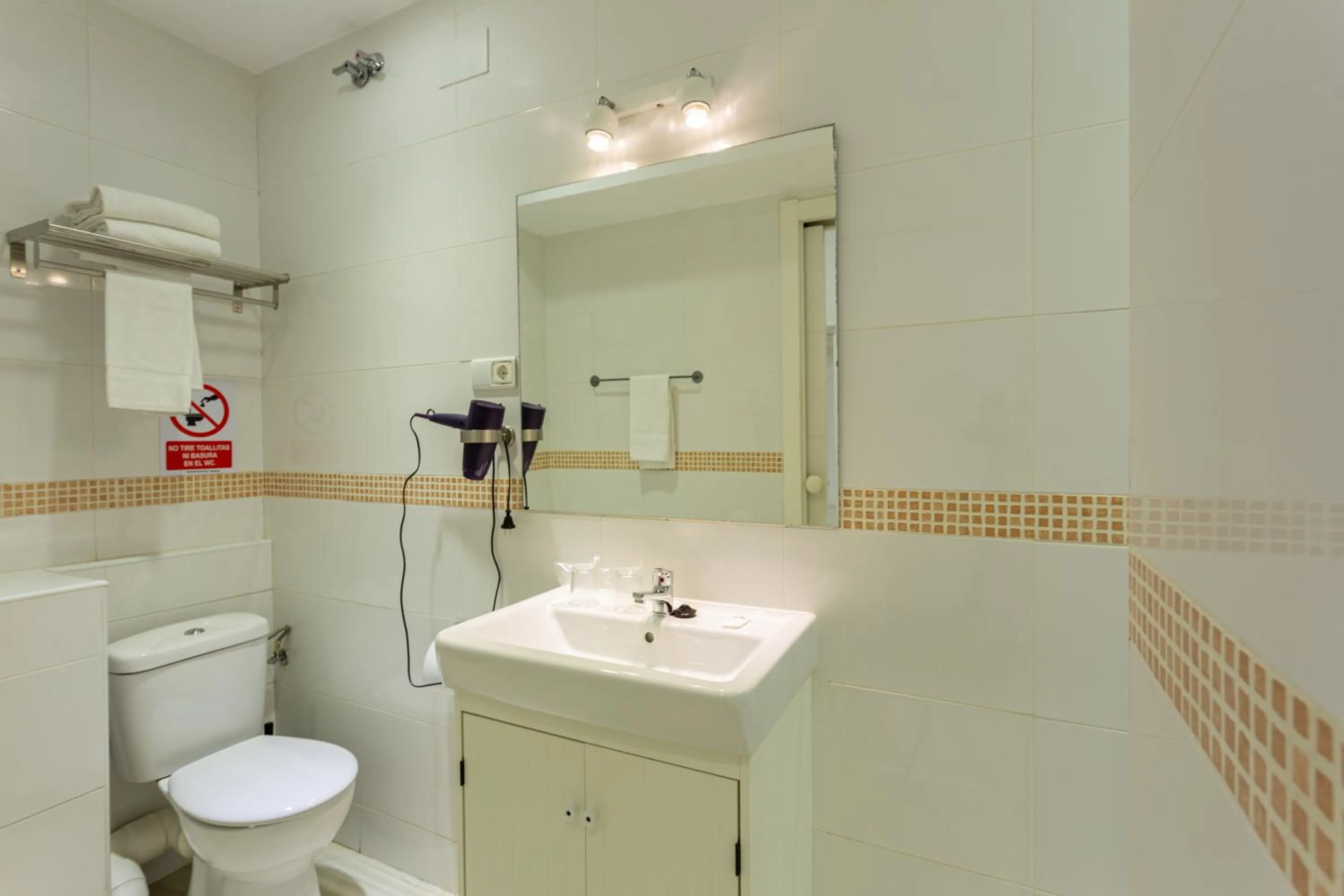 Bathroom in Casual Blue