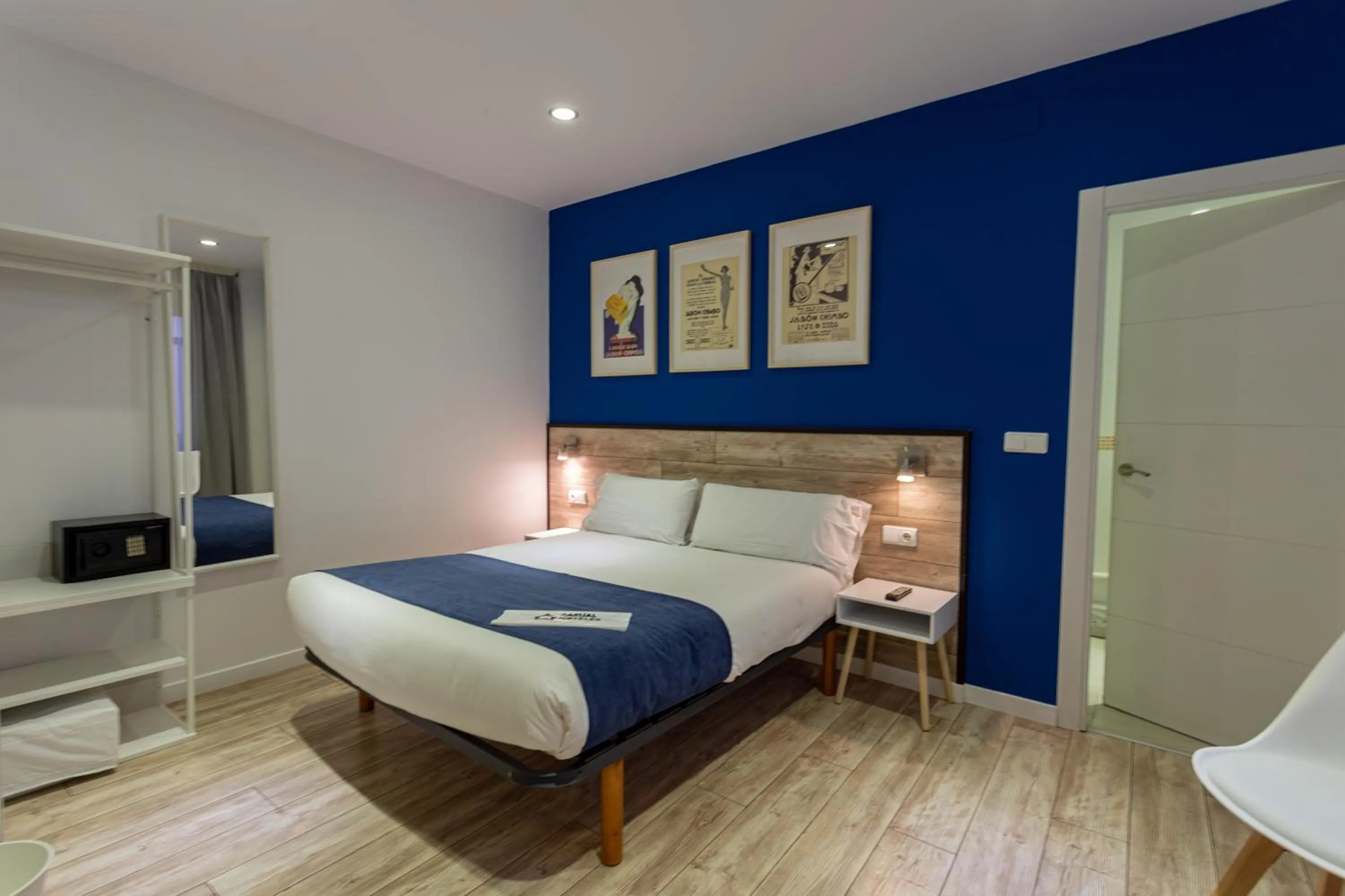 Photo of the whole room, Bed in Casual Blue