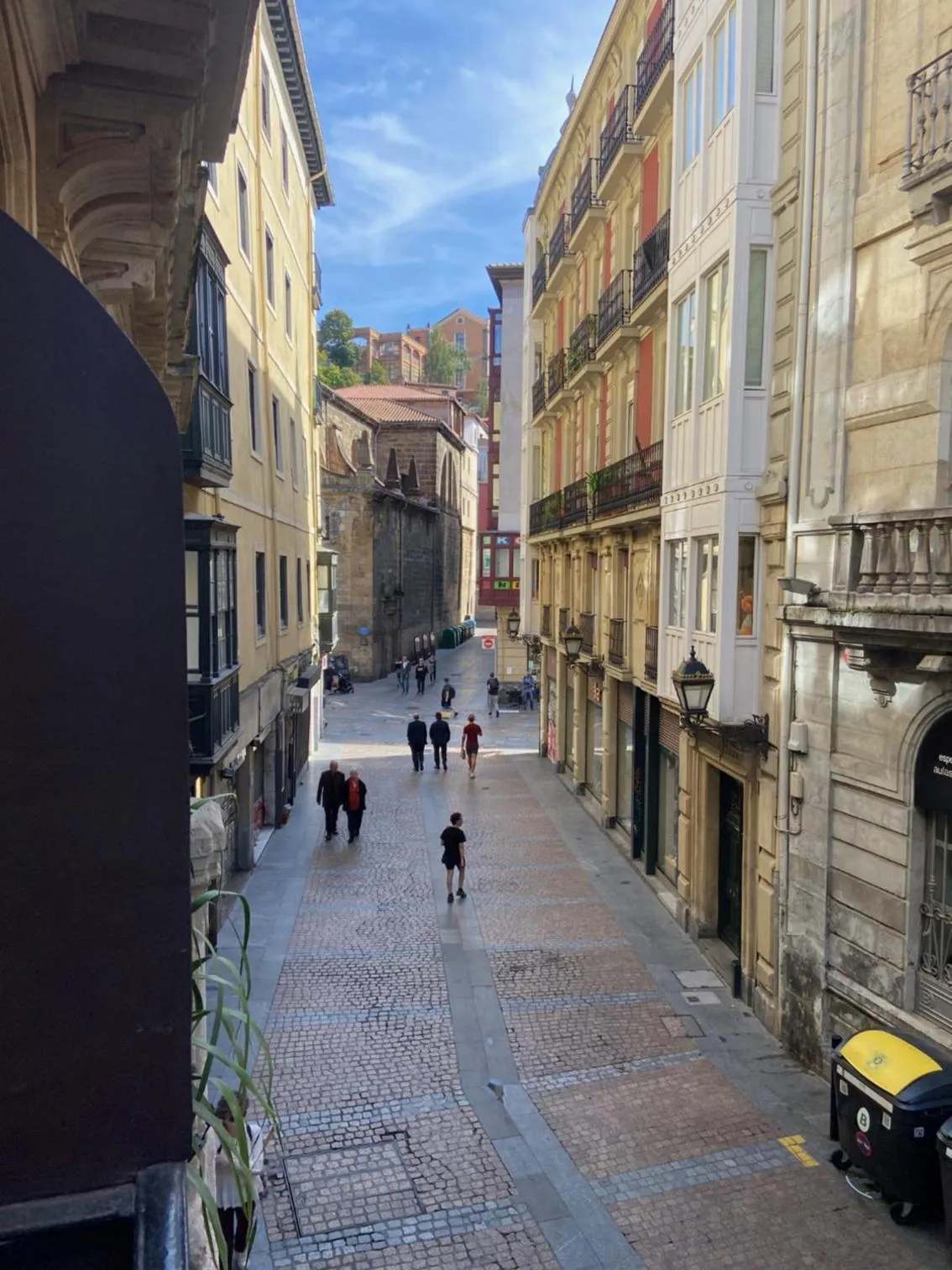 City view in Casual Blue