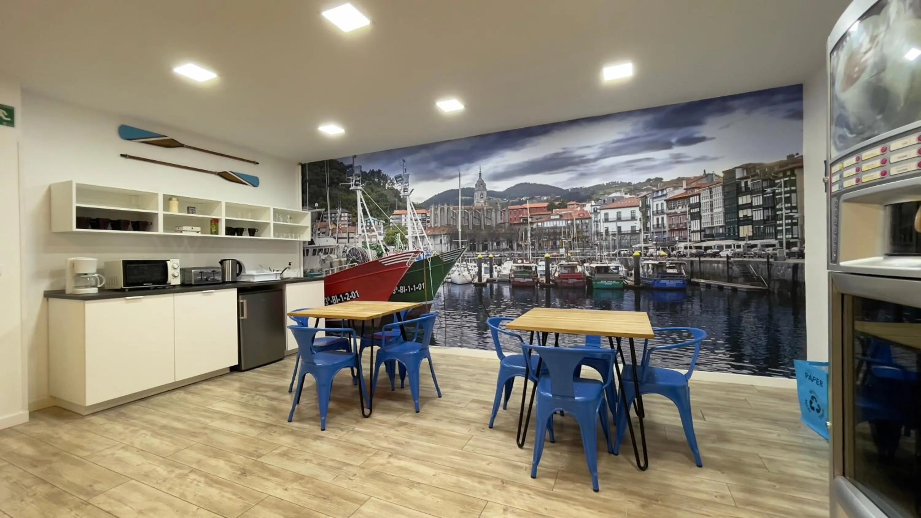 Kitchen or kitchenette in Casual Blue