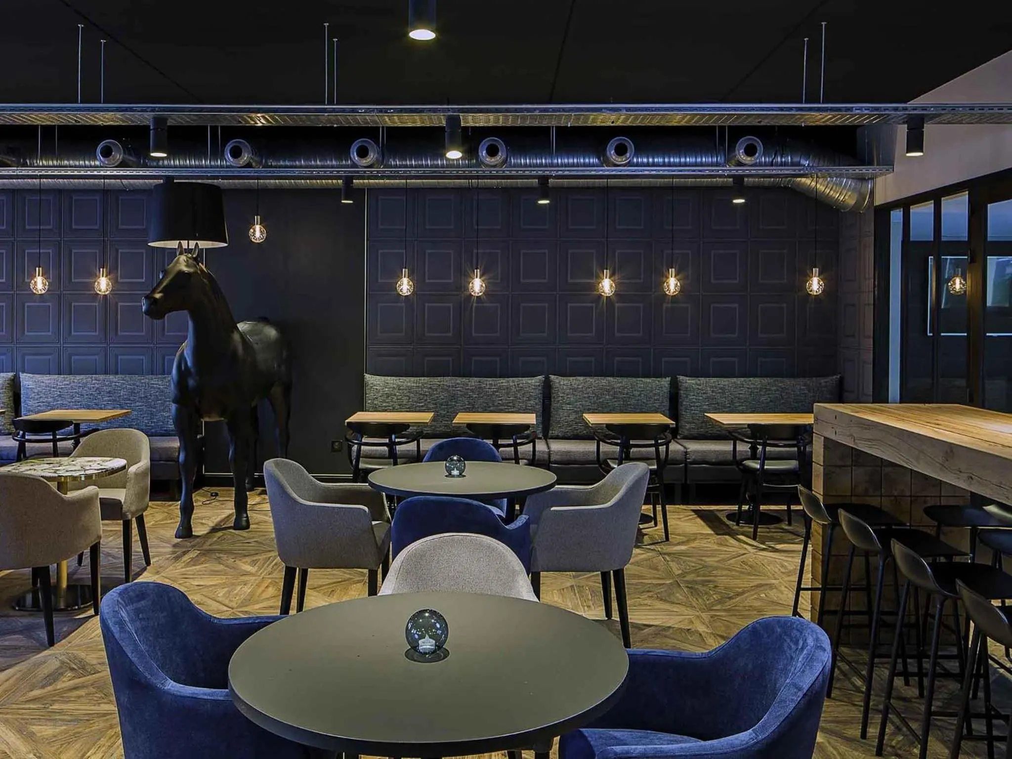 Property building in ibis Styles Laval Centre Gare