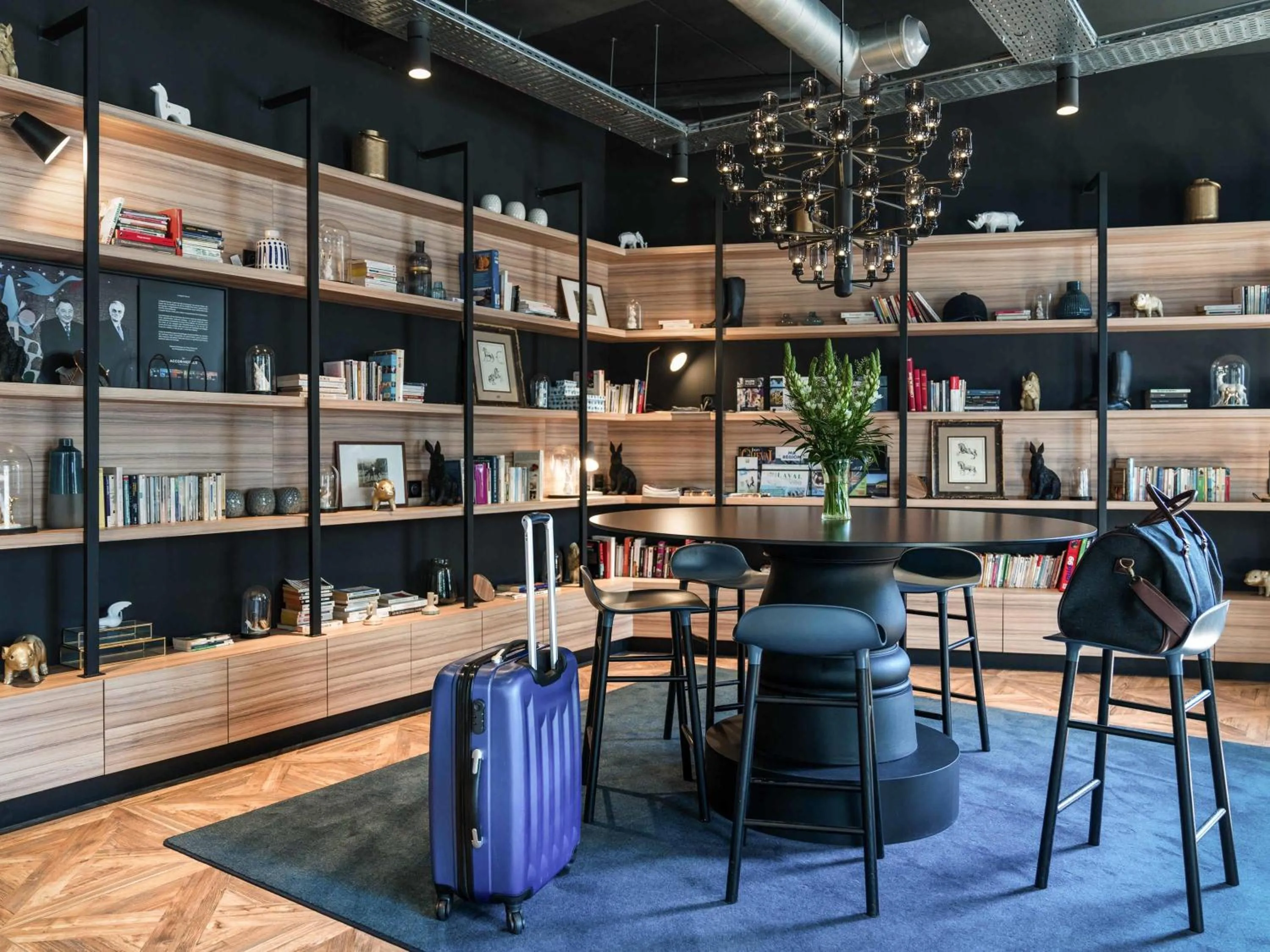 Property building in ibis Styles Laval Centre Gare