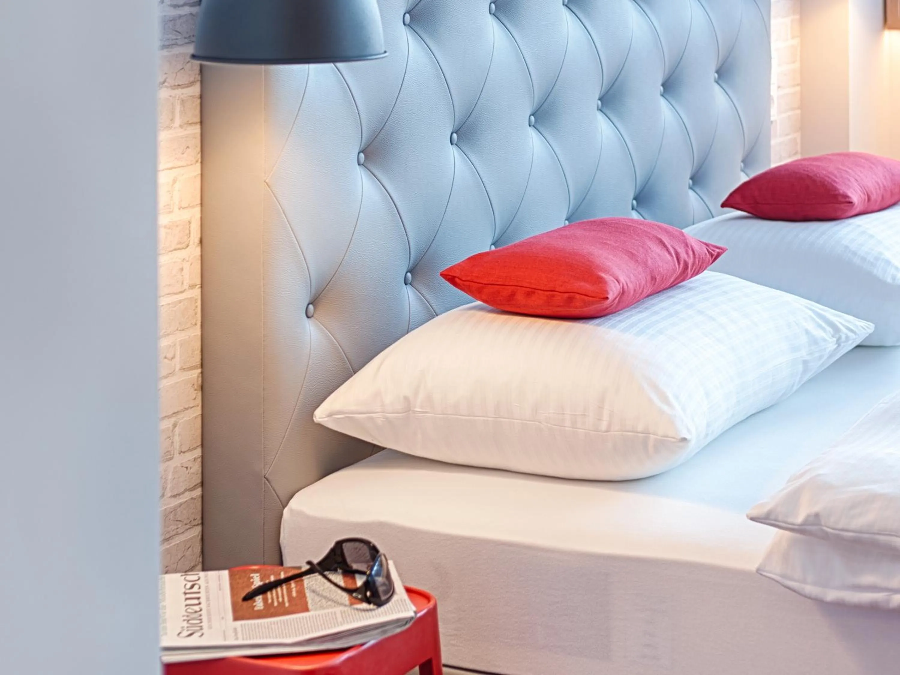 Photo of the whole room, Bed in MLOFT Apartments München