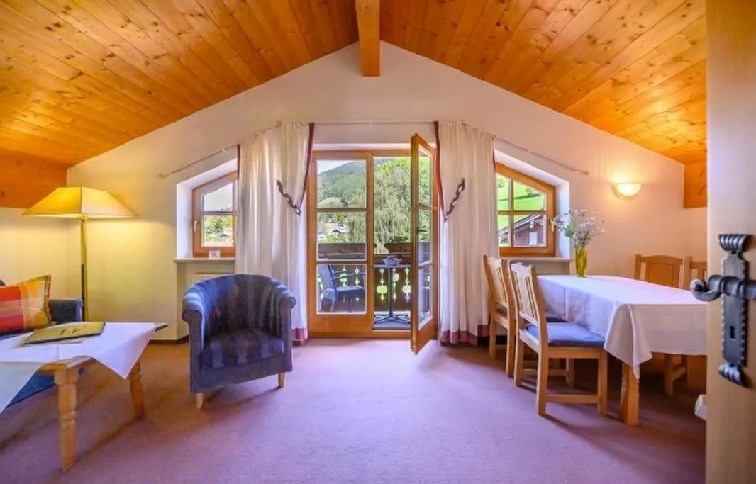 Bed in Fackler Apartments