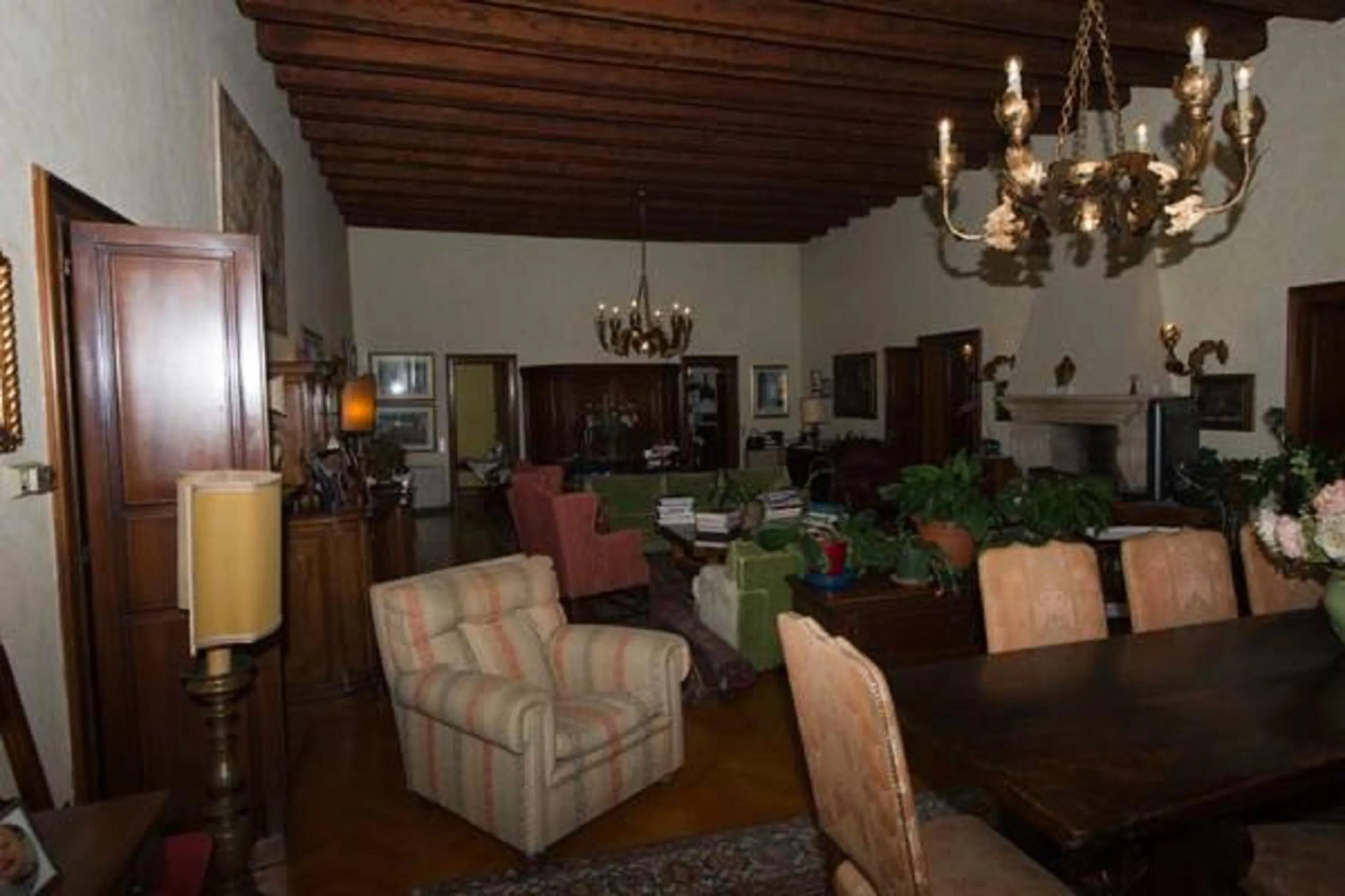 Dining area in Palazzo Altinate - Note di Piano