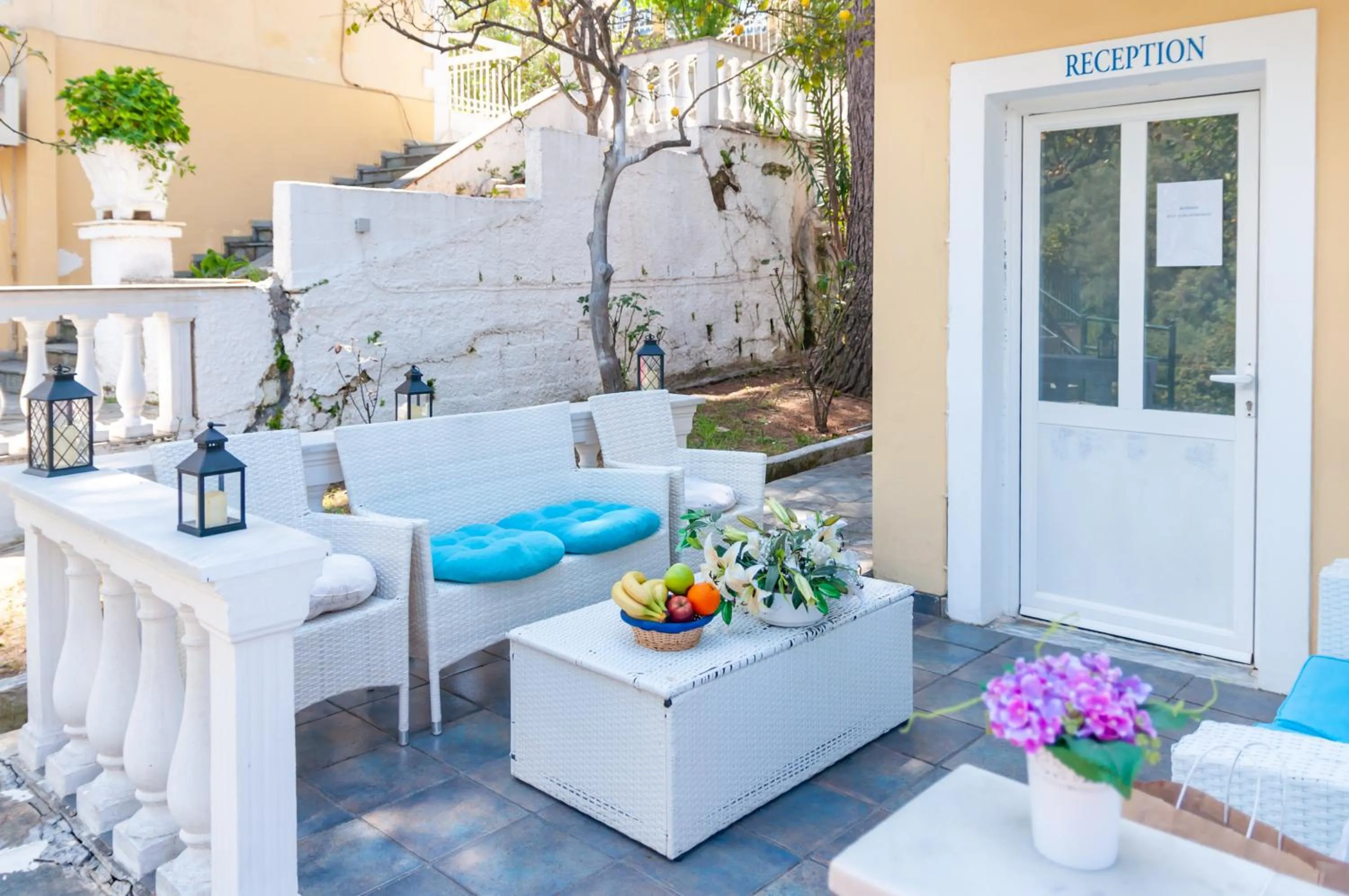 Patio in Apart Hotel Blumarin