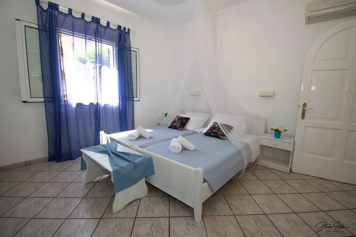 Bed in Apart Hotel Blumarin