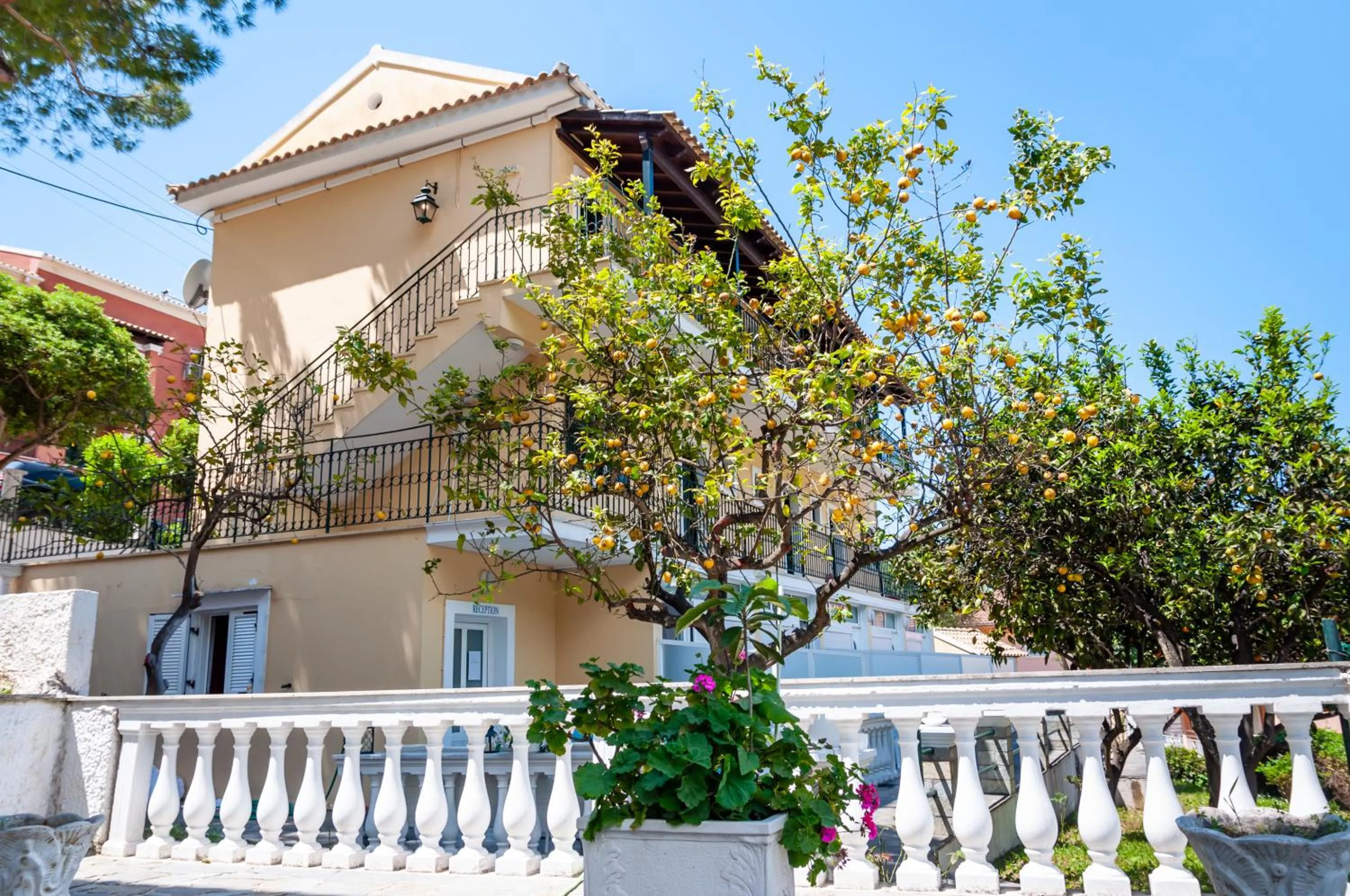 Property building in Apart Hotel Blumarin