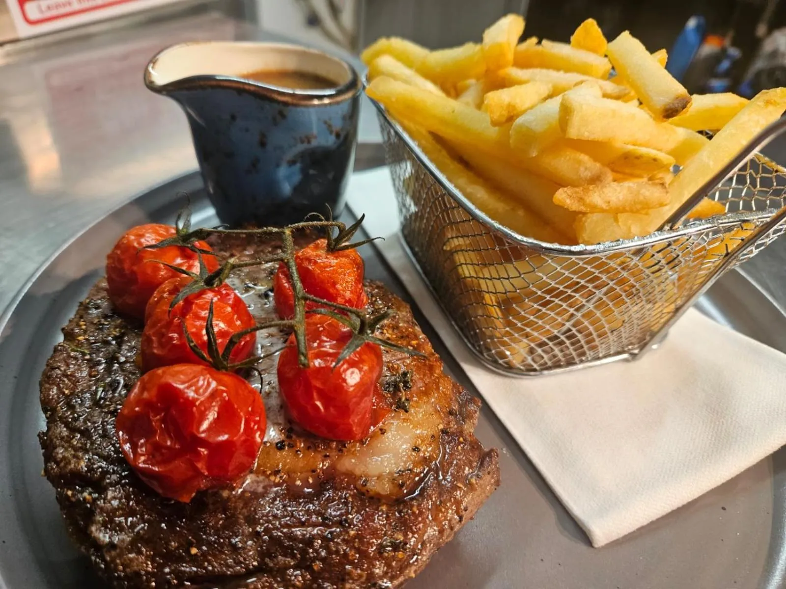 Restaurant/places to eat in Greenfield Lodge Hotel Bar & Bistro