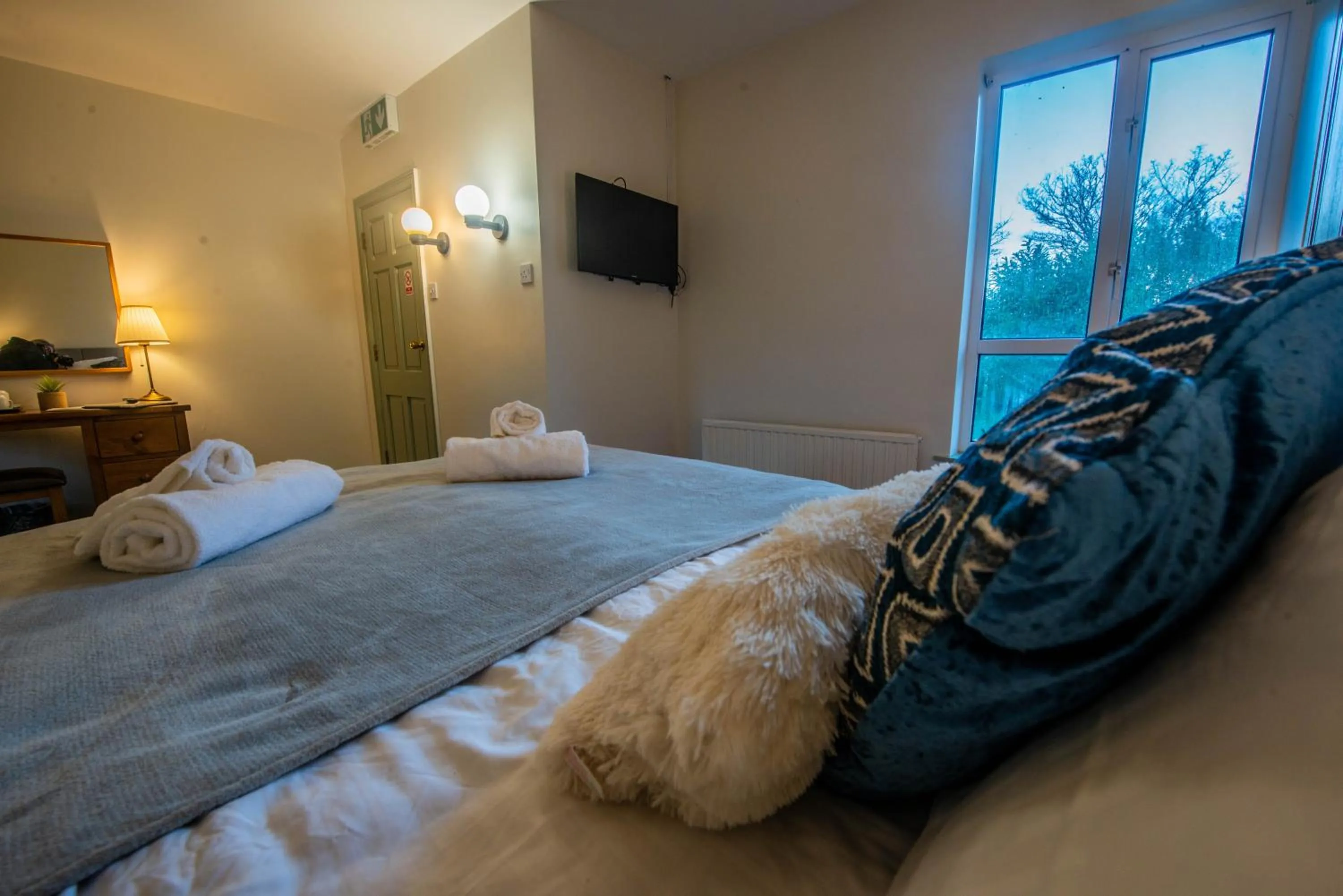 Bed in Greenfield Lodge Hotel Bar & Bistro