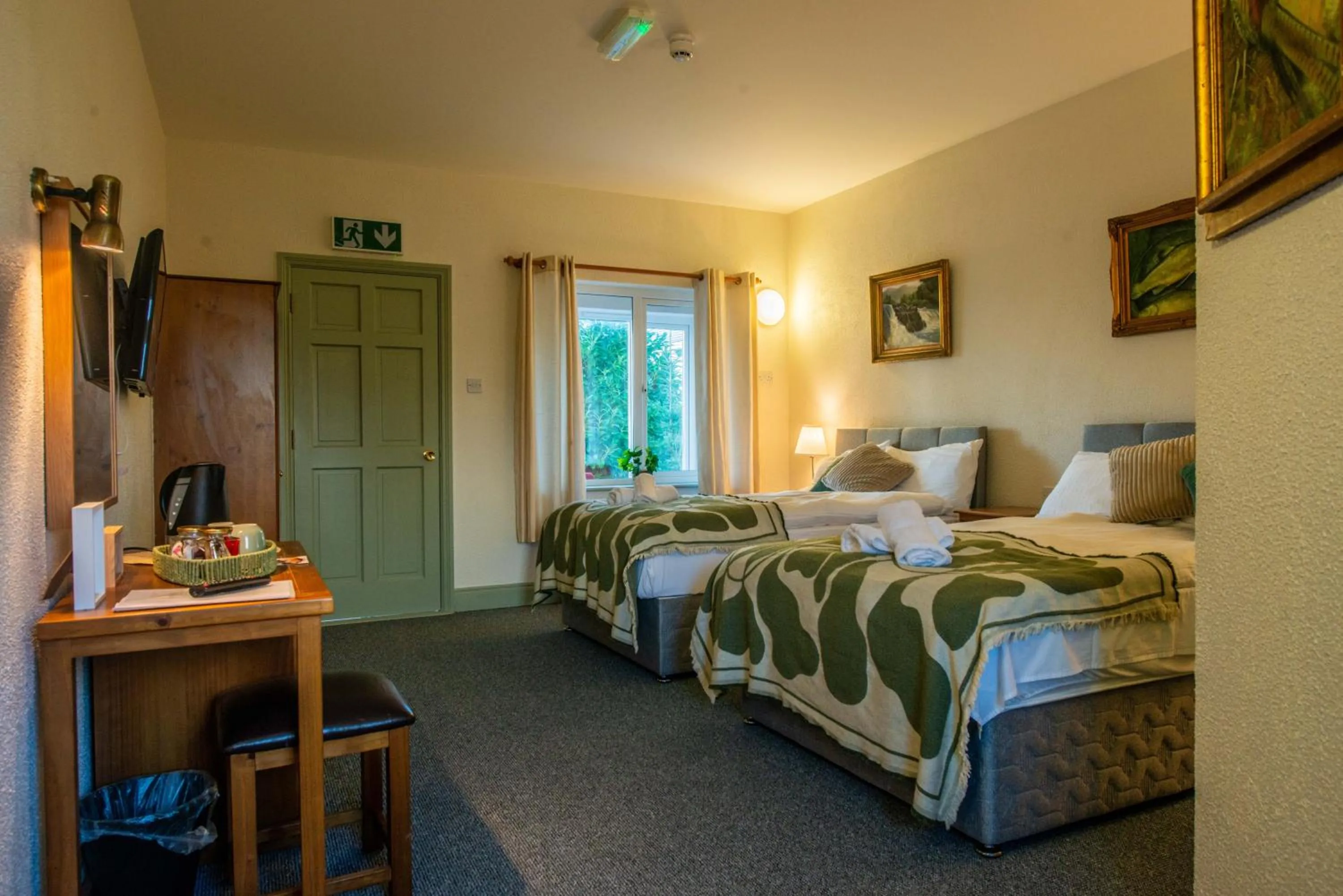 Bed in Greenfield Lodge Hotel Bar & Bistro