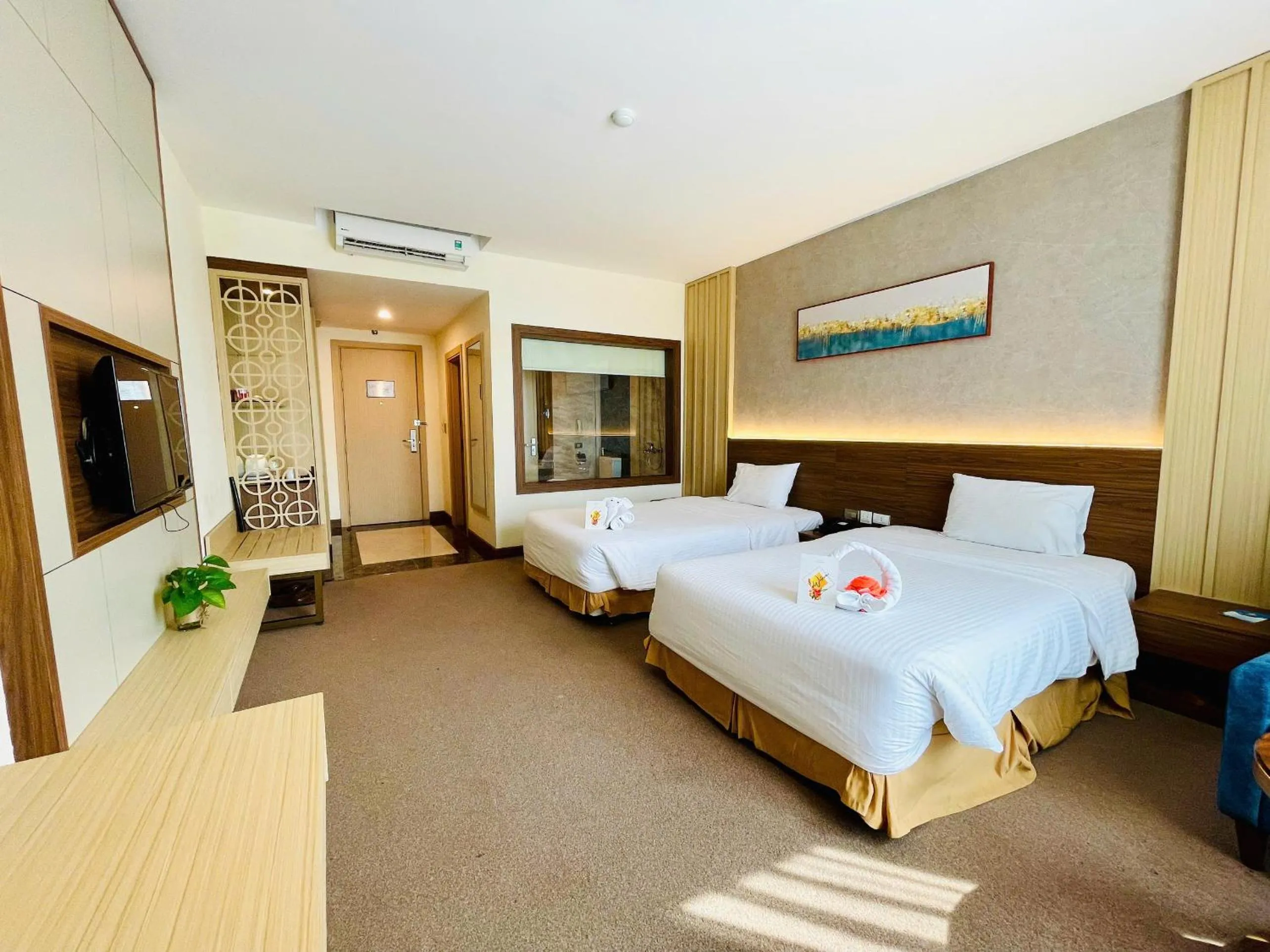 Bedroom, Bed in Muong Thanh Grand Quang Tri Hotel