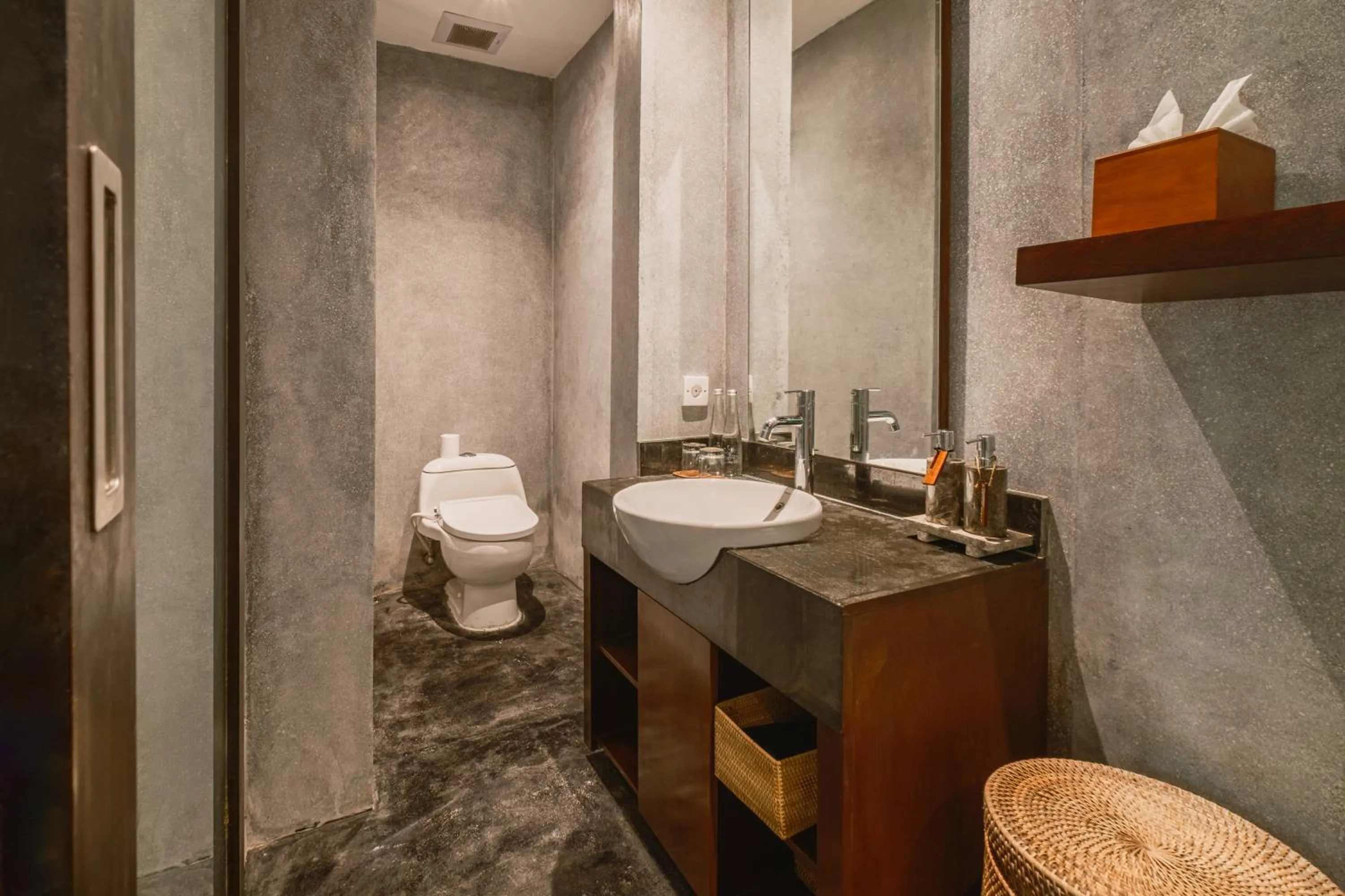 Shower in BeingSattvaa Luxury Ubud