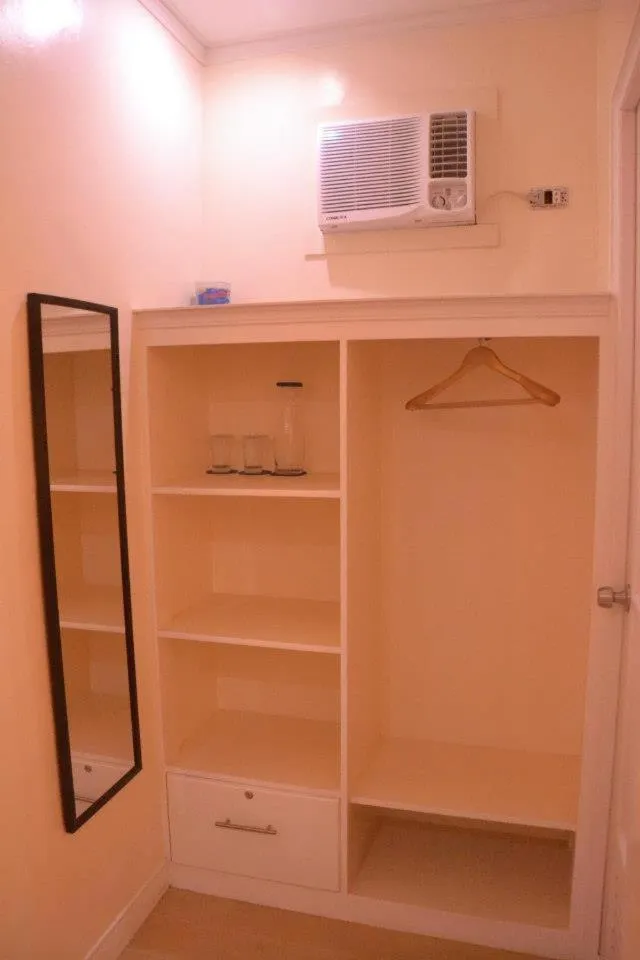 Decorative detail in Joaquinn's Bed and Breakfast