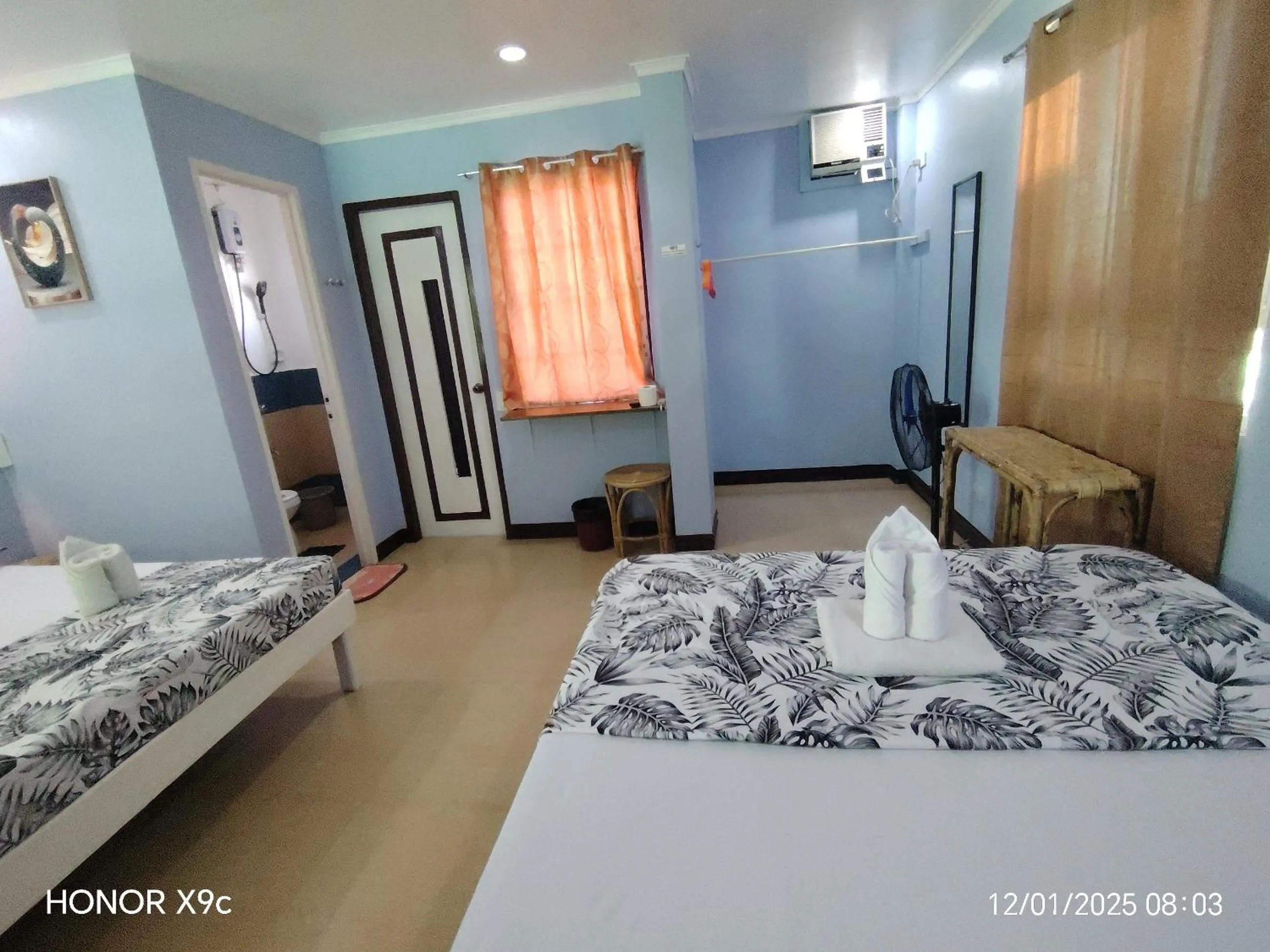 Bed in Joaquinn's Bed and Breakfast