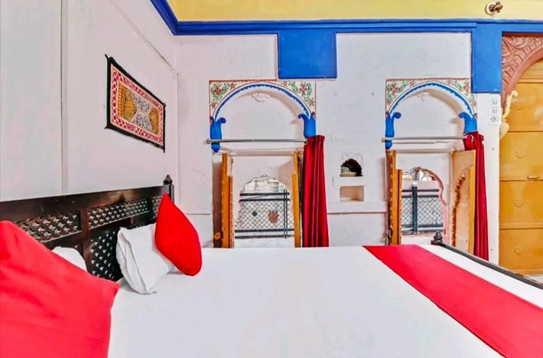 Bed in Jodhpur Heritage Haveli Guest House