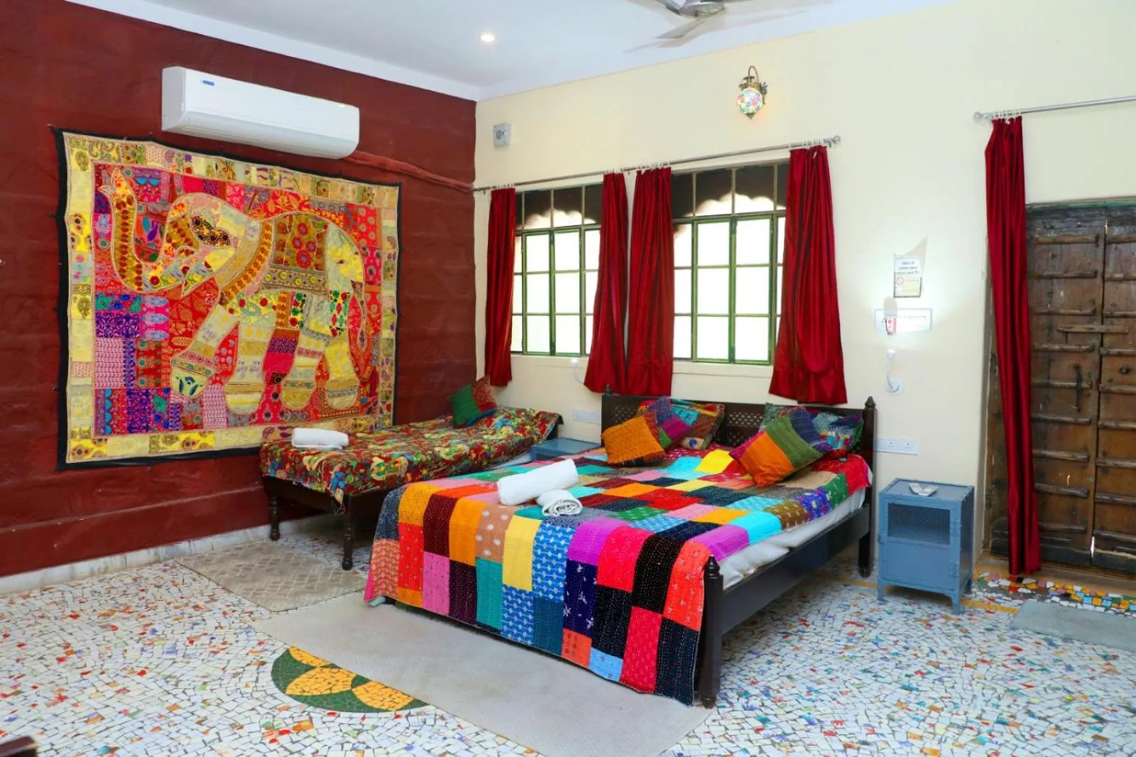 Bedroom, Bed in Jodhpur Heritage Haveli Guest House