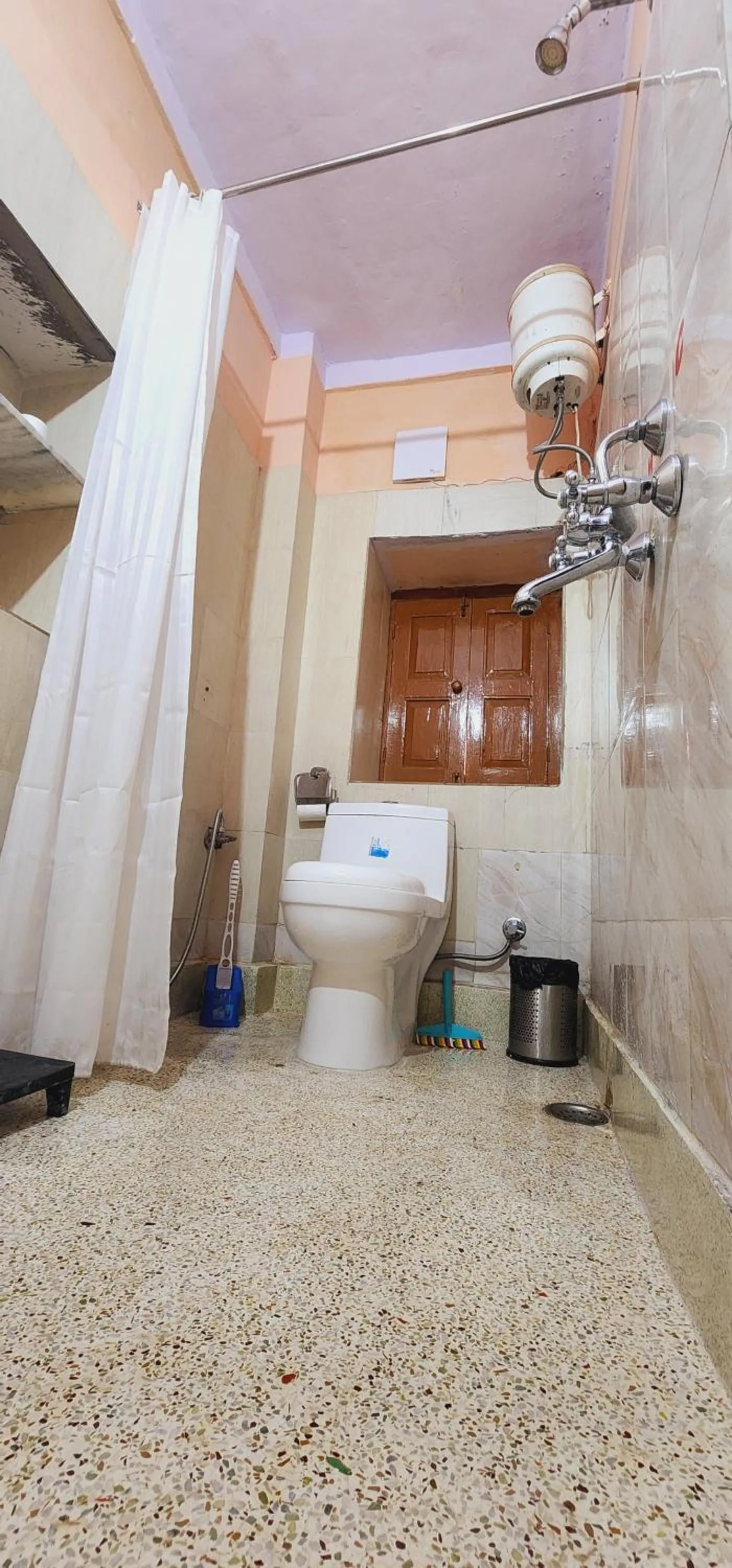 Bathroom in Jodhpur Heritage Haveli Guest House