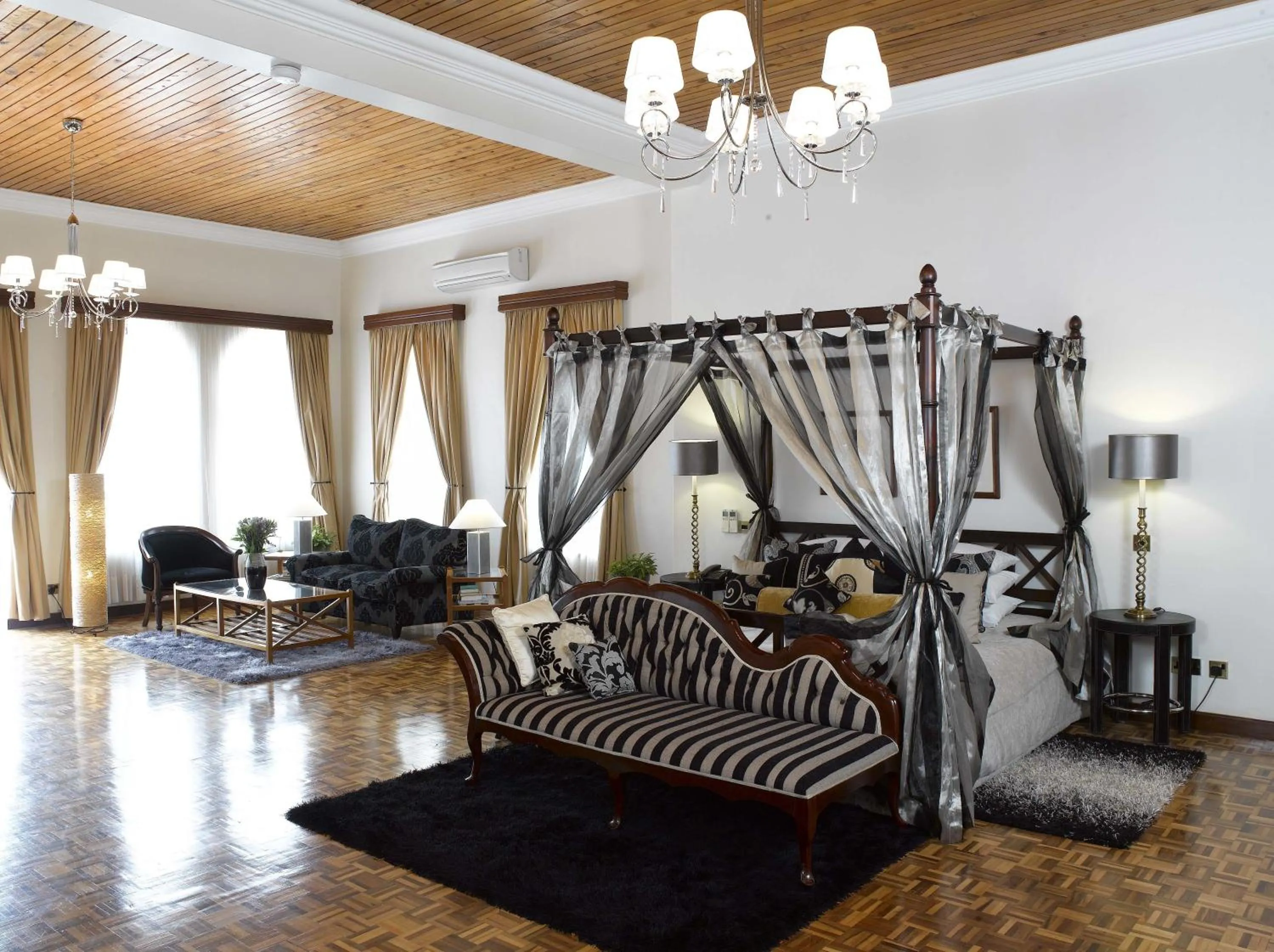 Bedroom in House of Waine