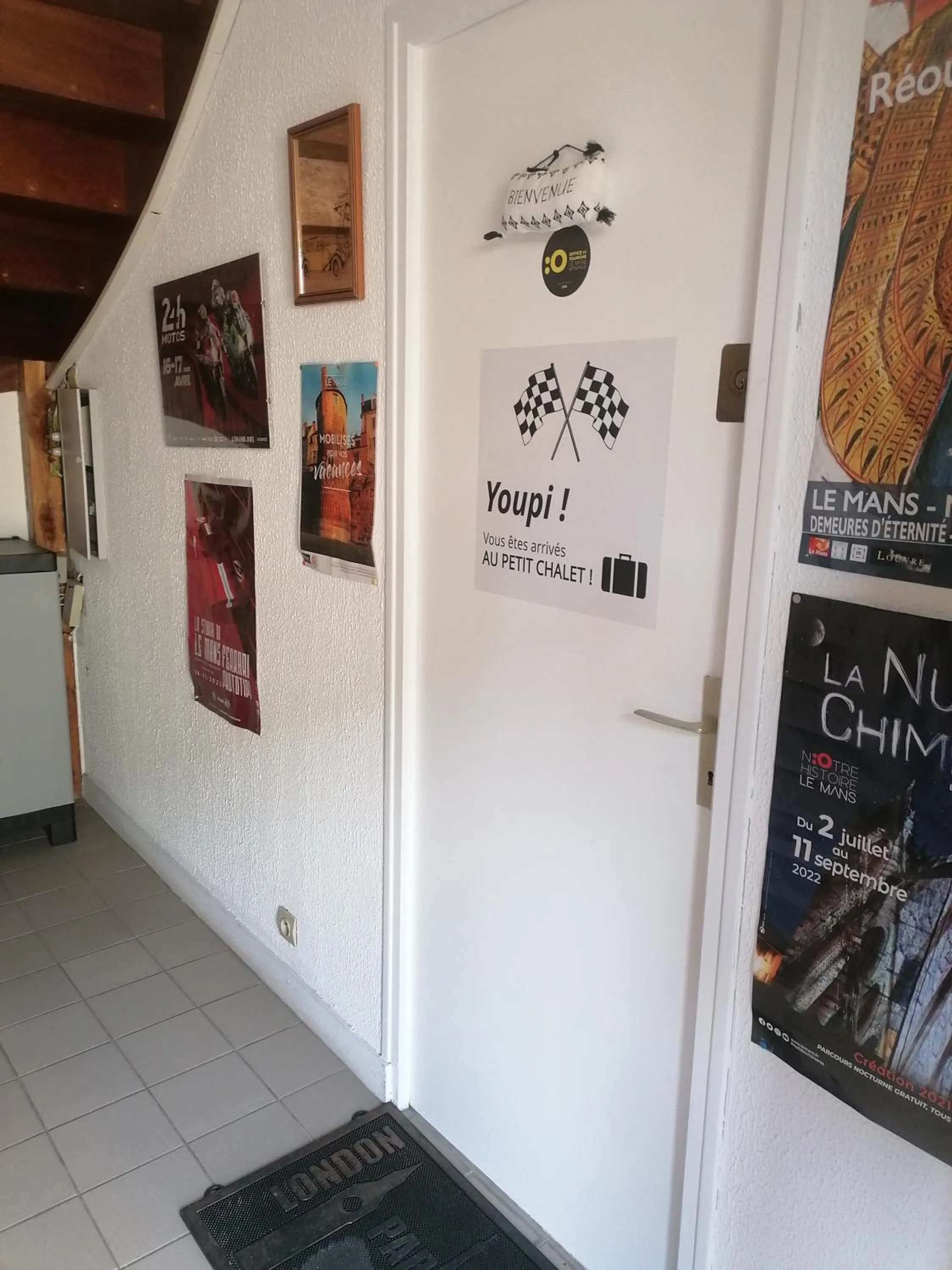 Facade/entrance in Le Petit Chalet -Appartement proche de la vieille ville , du centre ville et du Tram- PETIT DEJEUNER OFFERT