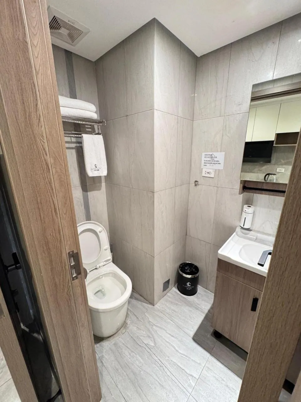 Shower in LCONDOTEL Hotel Studio with Balcony at Imperial Plaza near MOA NAIA PITX