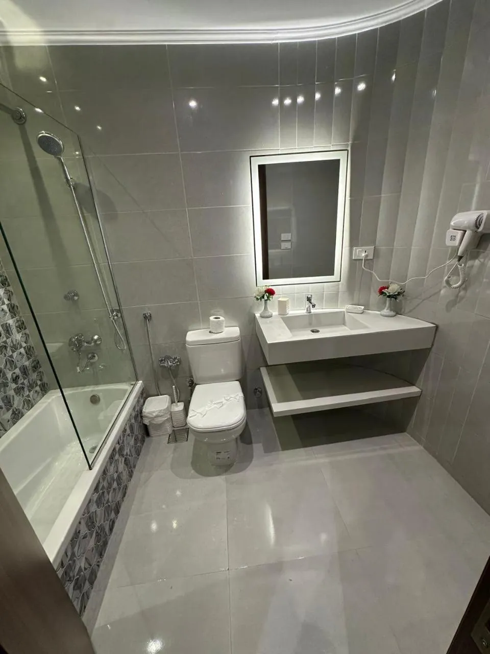 Shower in Sama Hotel Oraby