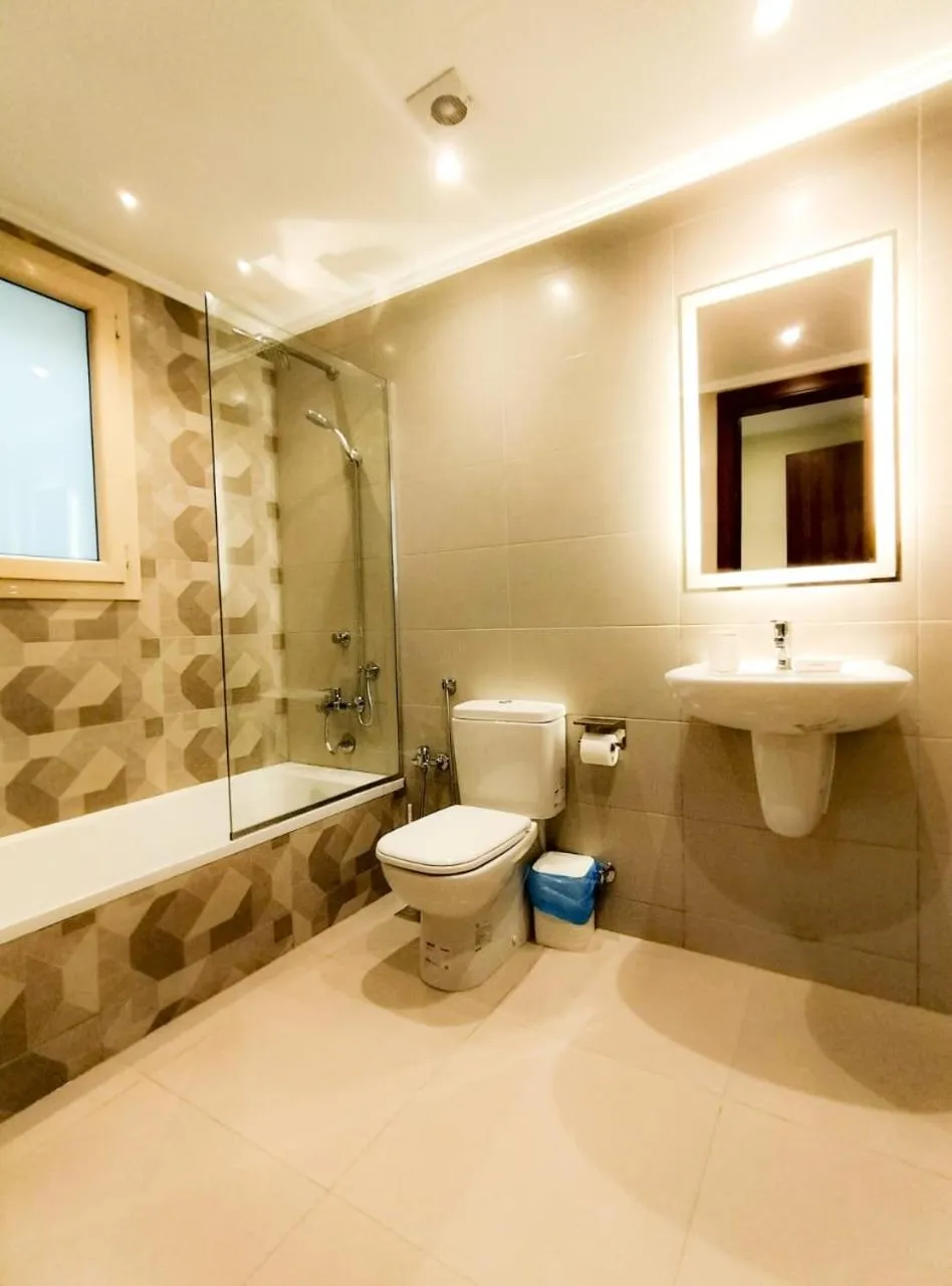 Shower in Sama Hotel Oraby