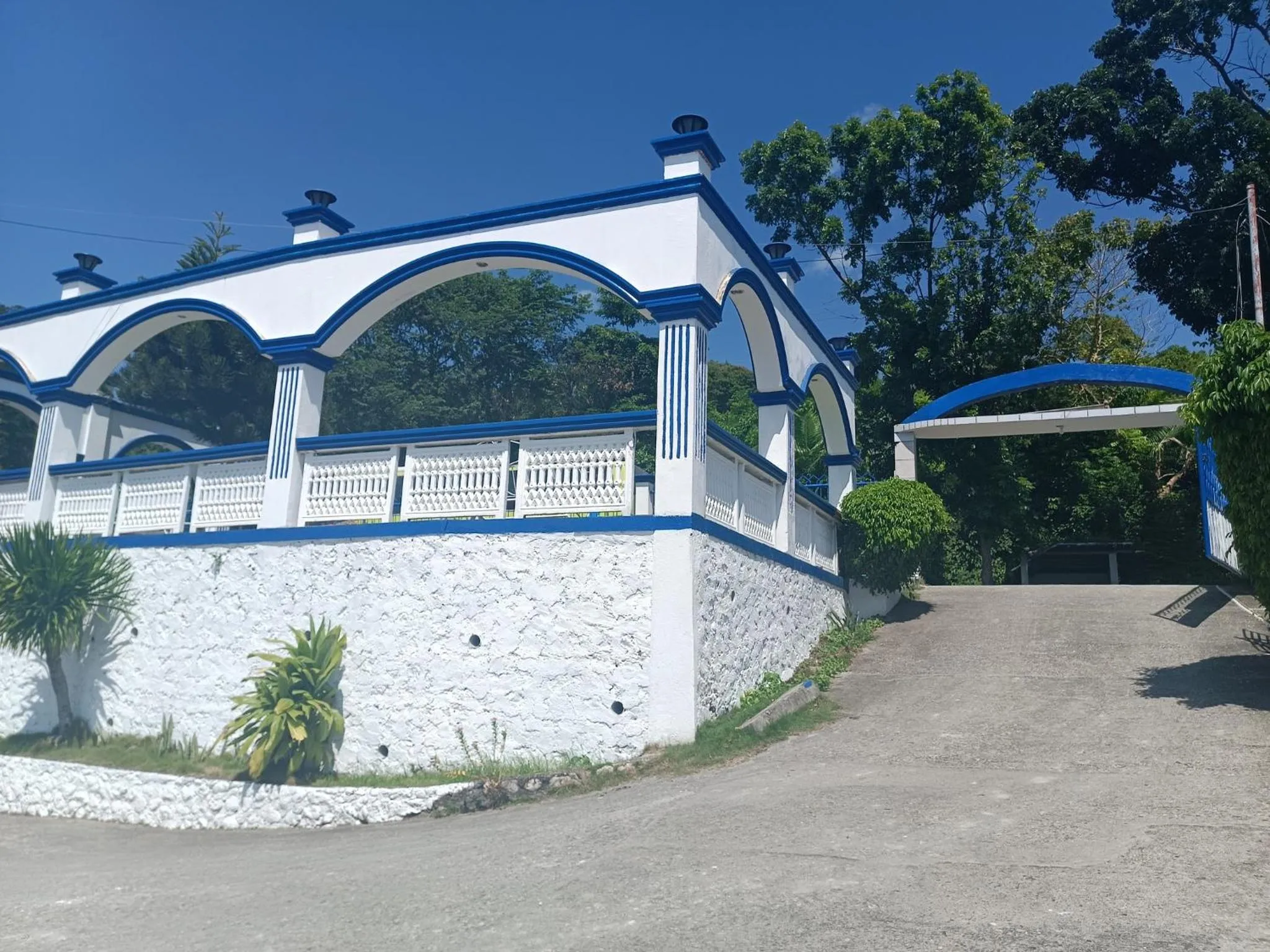 Property building in Rockwalled Adventure Resort by Hiverooms